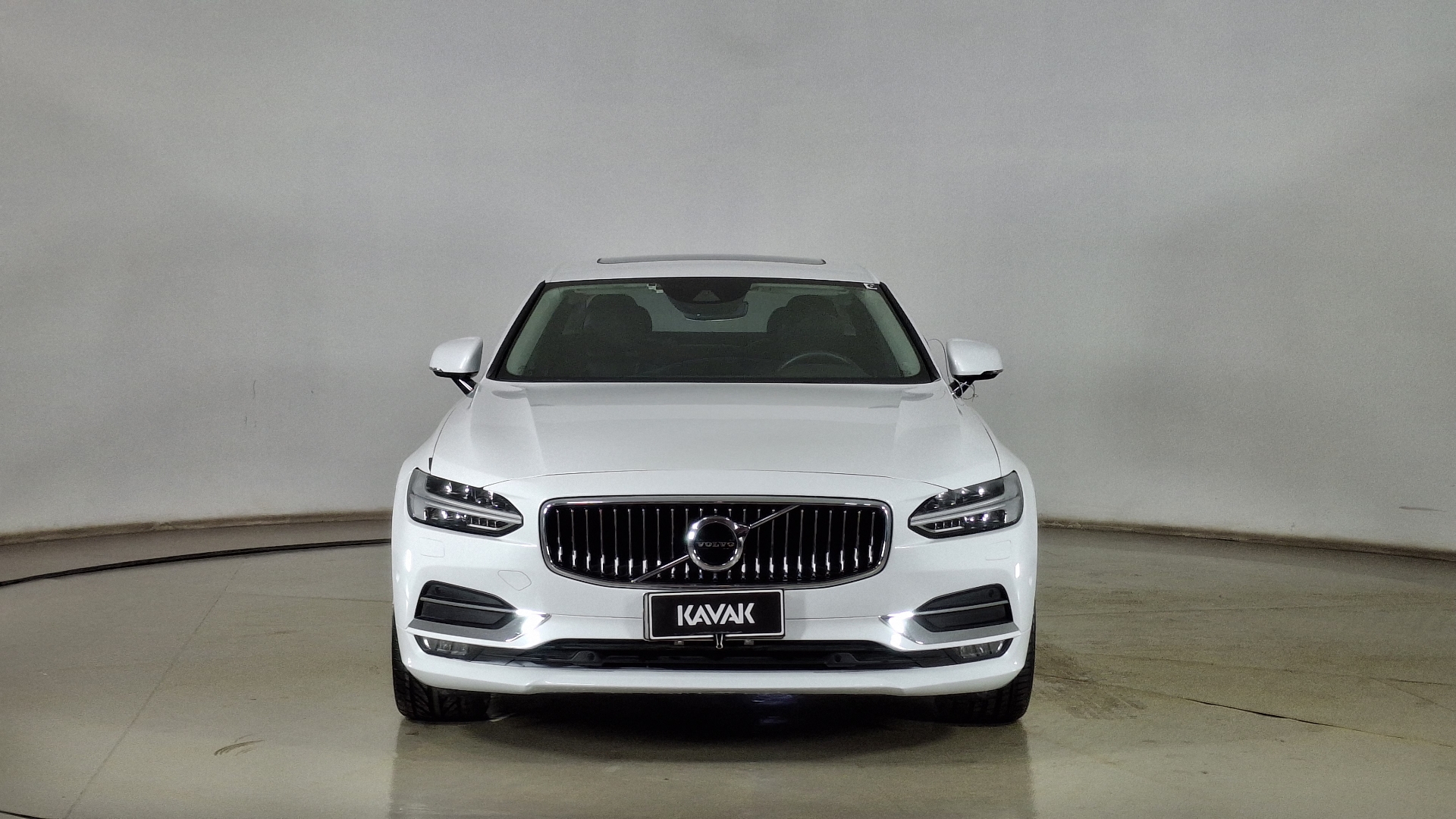 Volvo S90 — foto 2 de 17