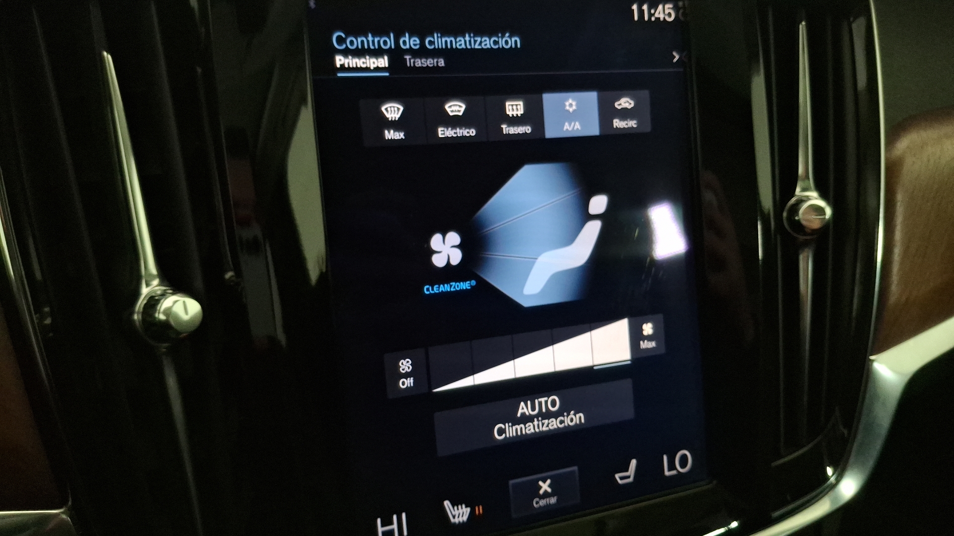 Volvo S90 — foto 16 de 17