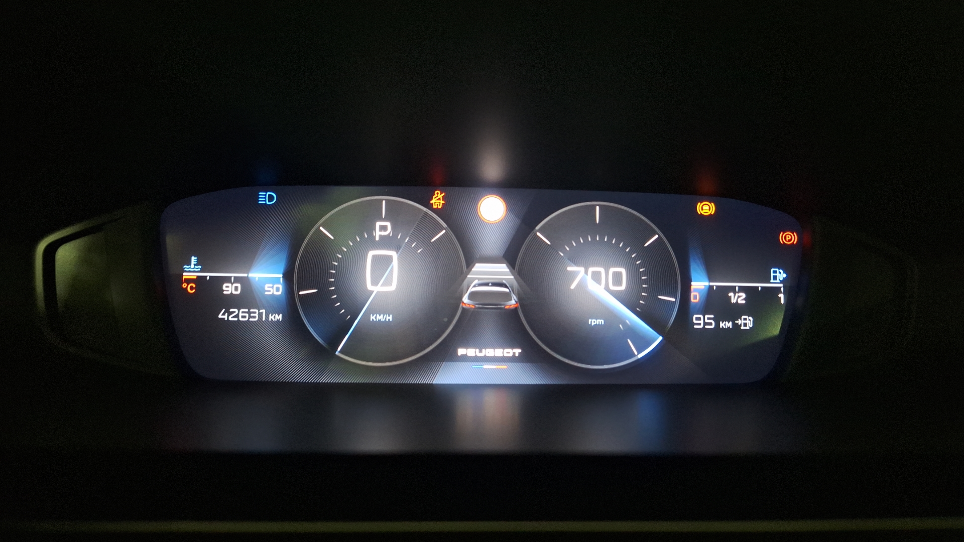 Peugeot 308 — foto 9 de 16