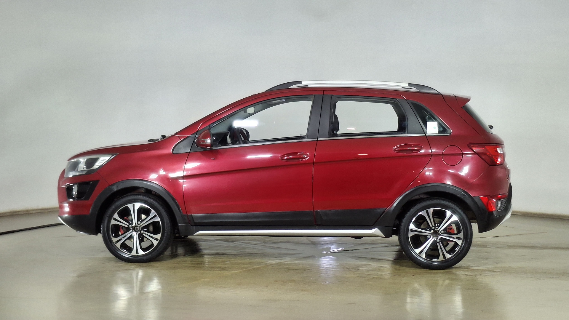 BAIC X25 — foto 7 de 17