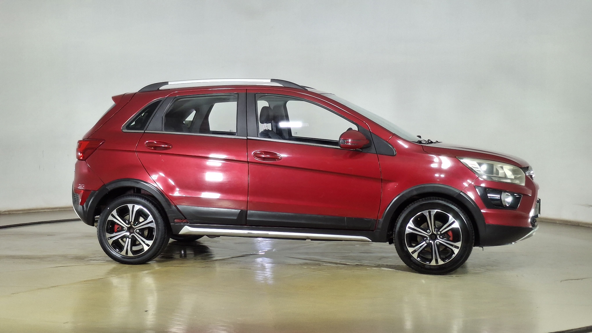 BAIC X25 — foto 4 de 17