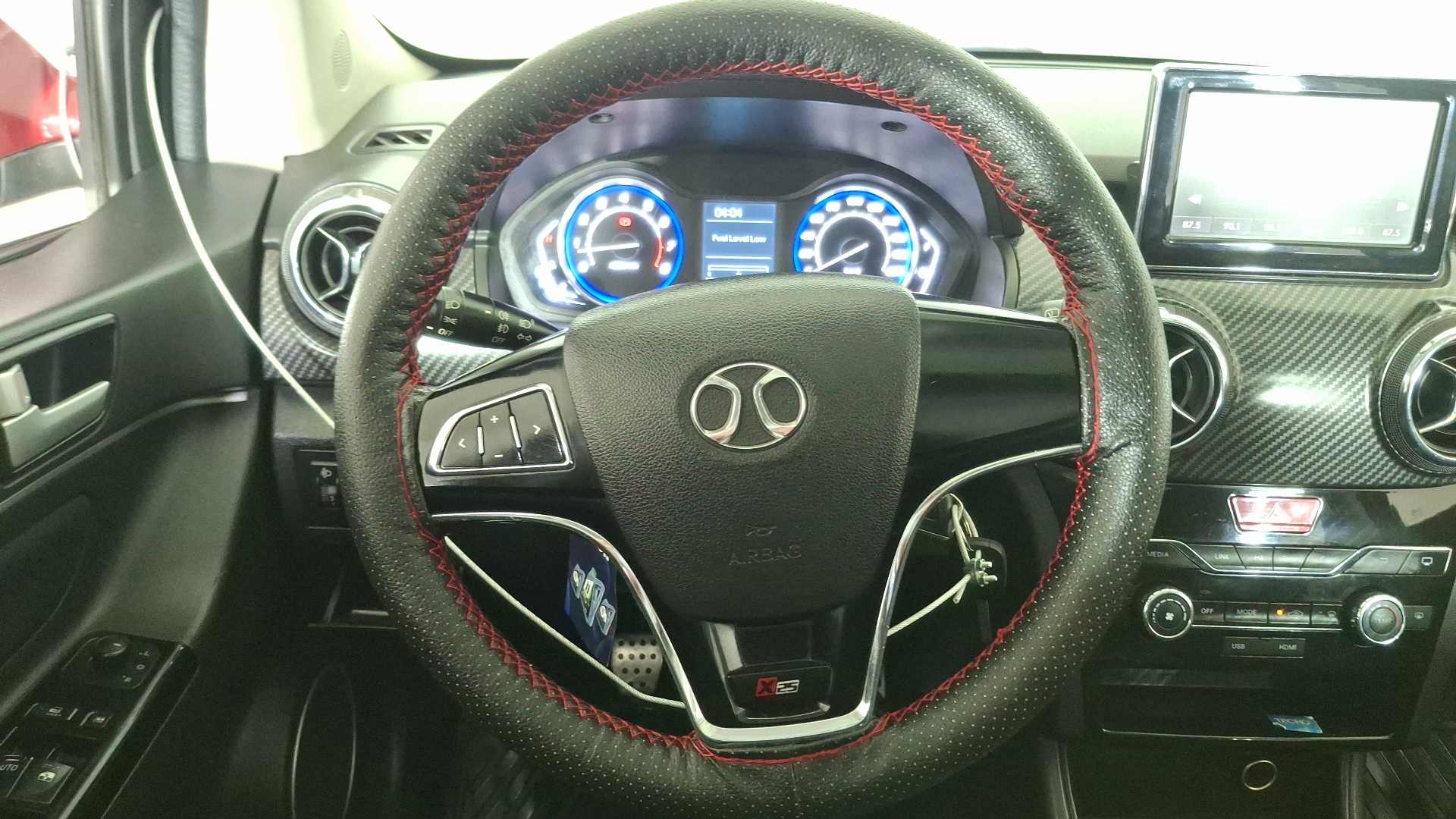 BAIC X25 — foto 8 de 17