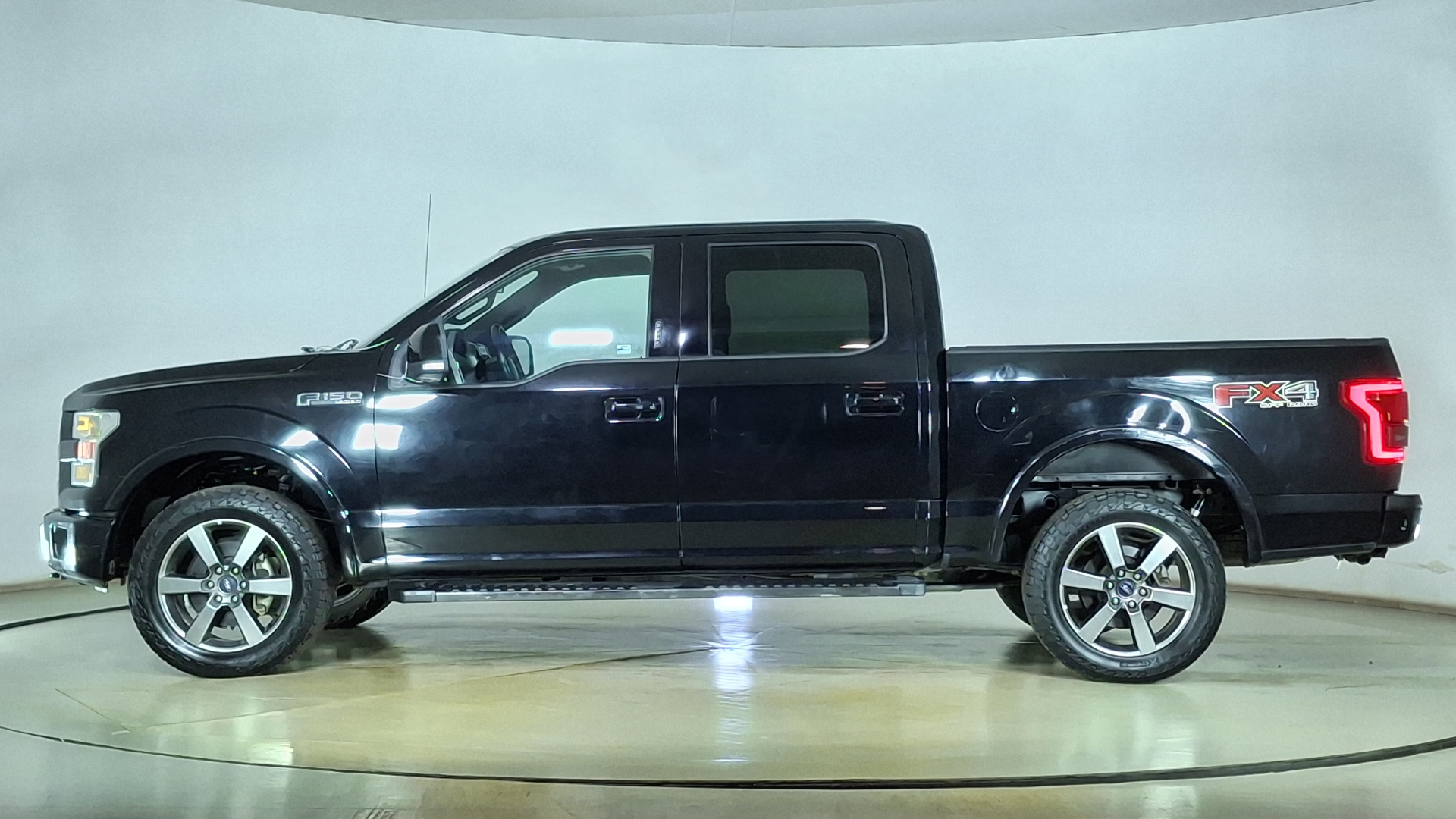 Ford F-150 — foto 7 de 16