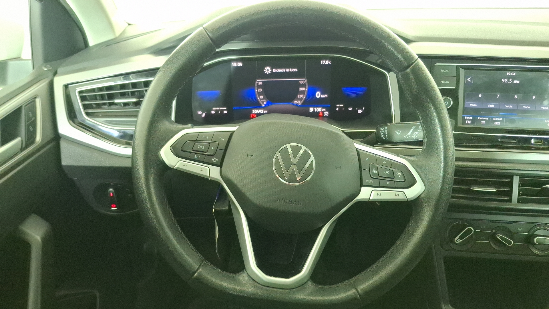 Volkswagen Nivus — foto 8 de 16