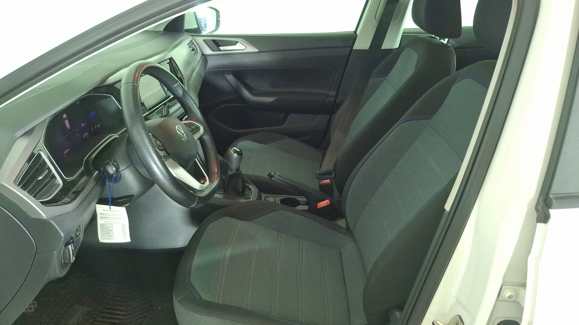 Volkswagen Nivus — foto 13 de 16