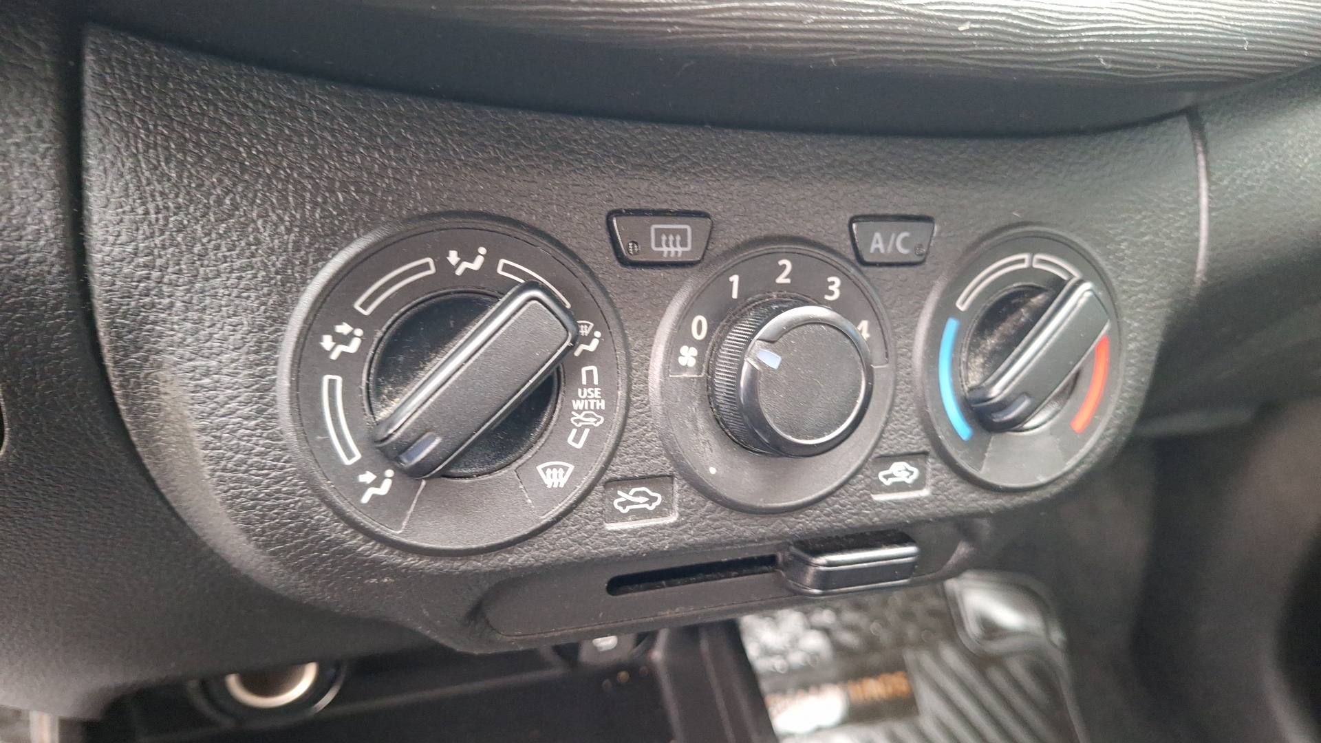 Suzuki Ertiga — foto 16 de 16