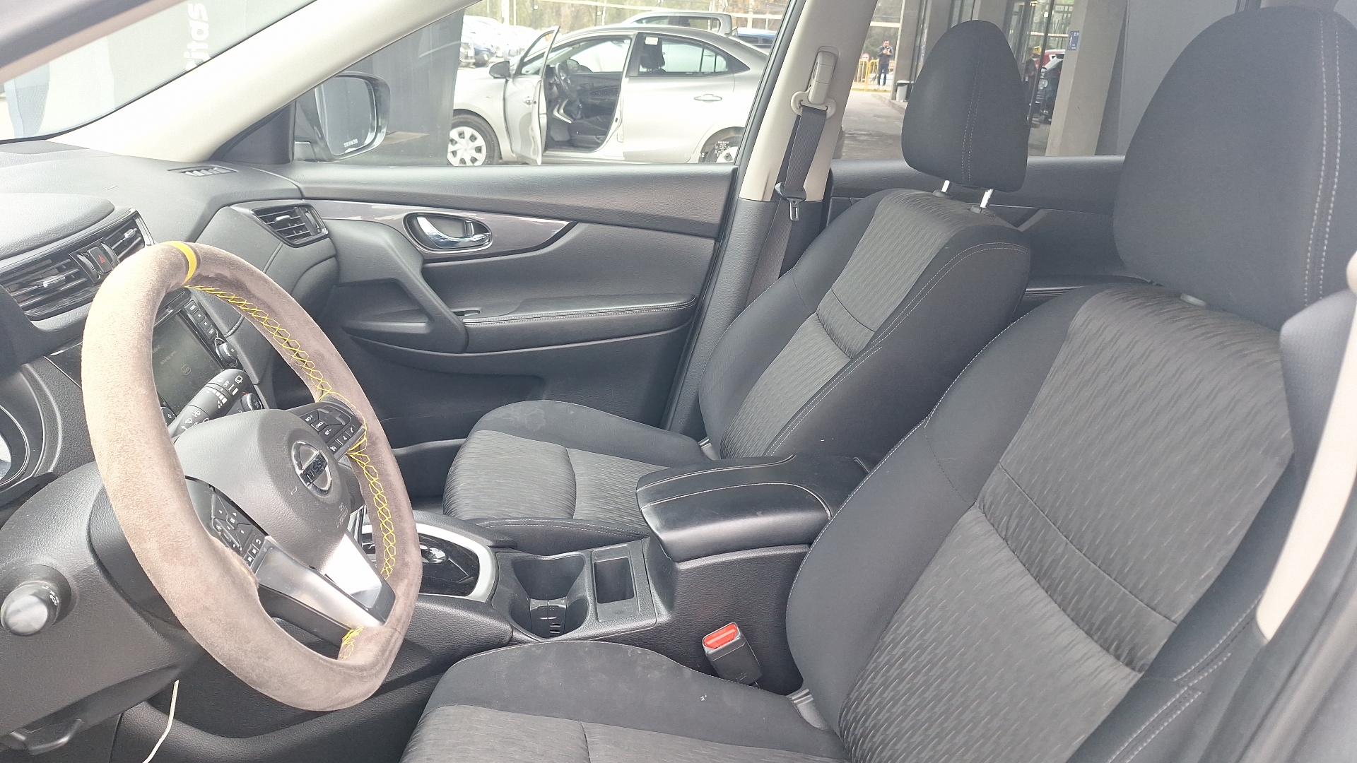 Nissan X-Trail — foto 14 de 15