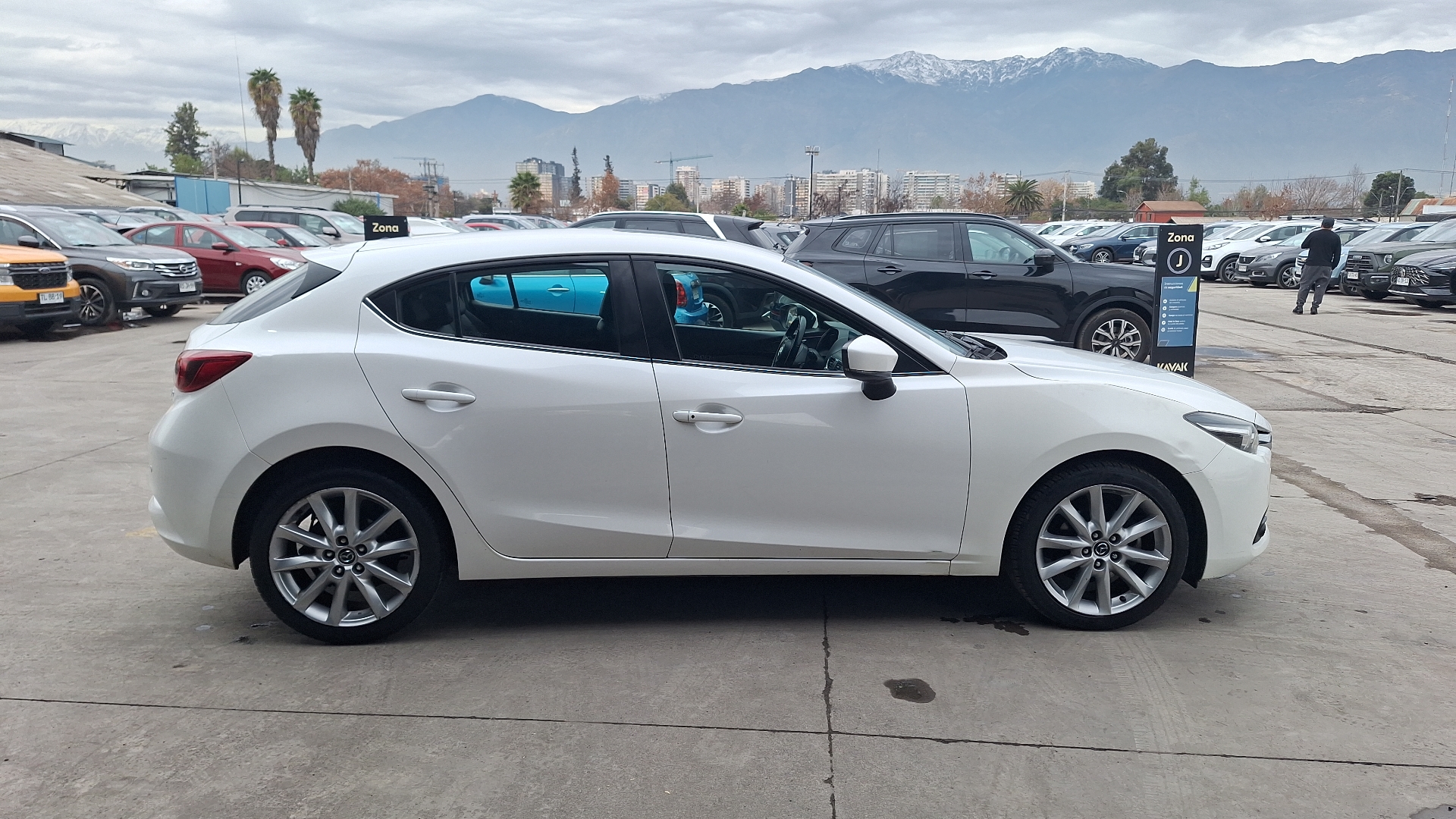 Mazda 3 — foto 5 de 16