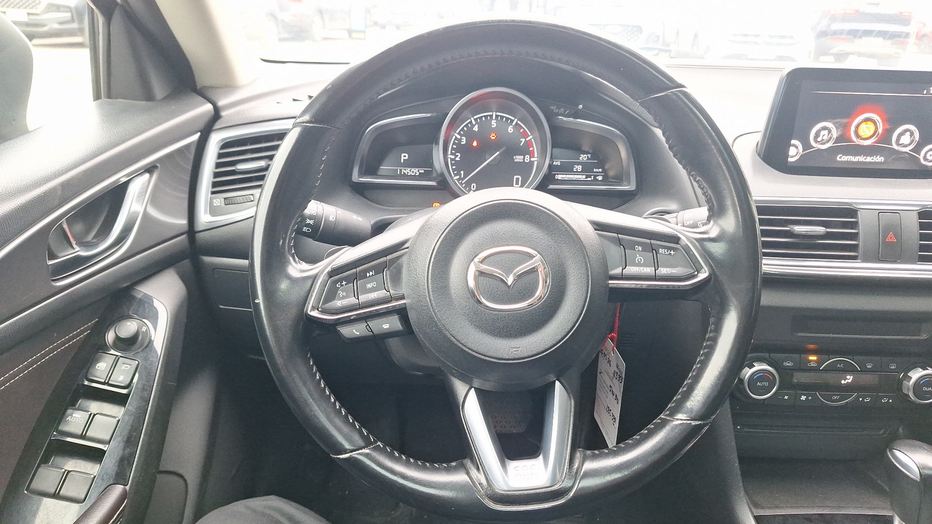 Mazda 3 — foto 8 de 16