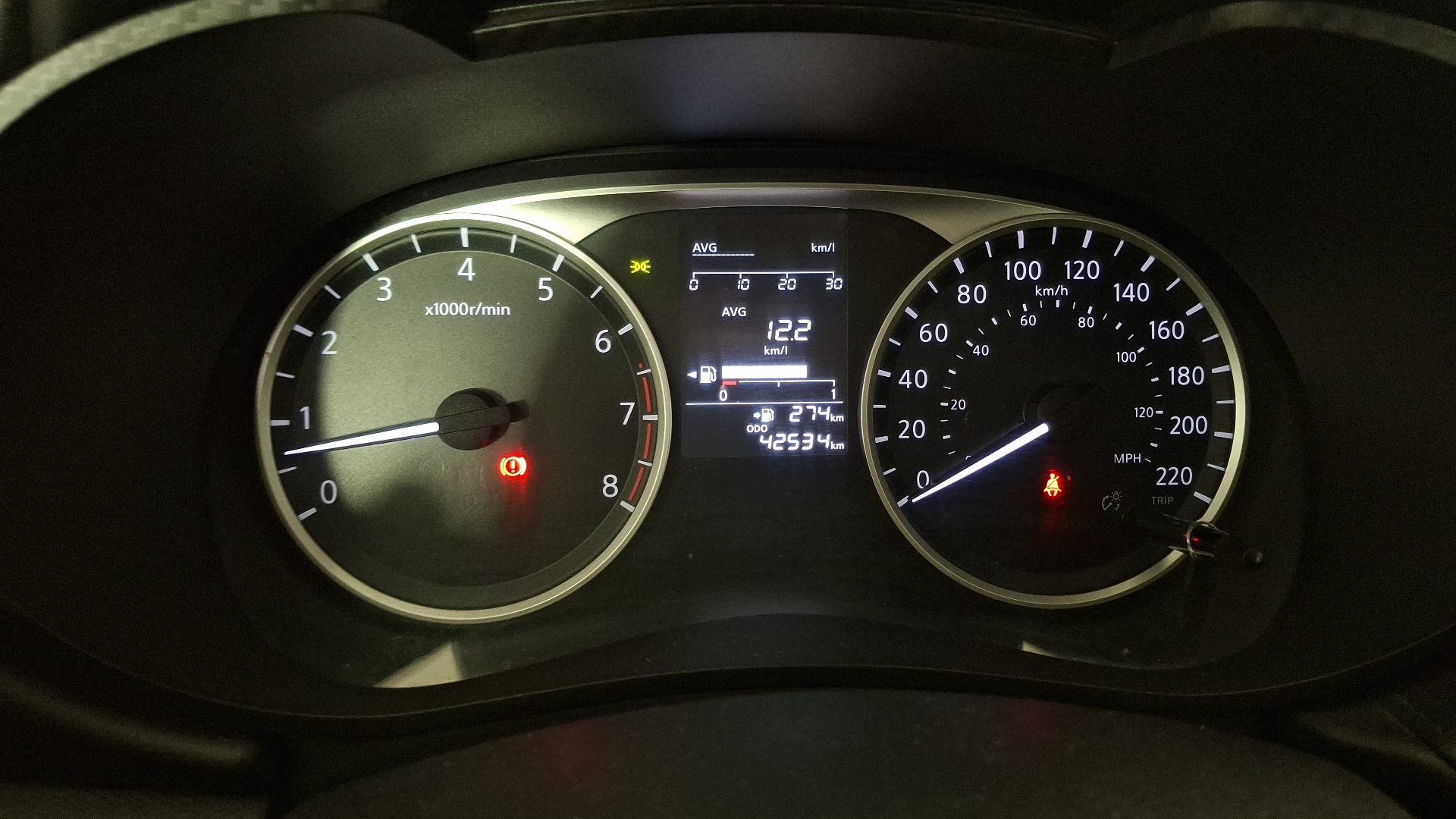 Nissan Versa — foto 9 de 15