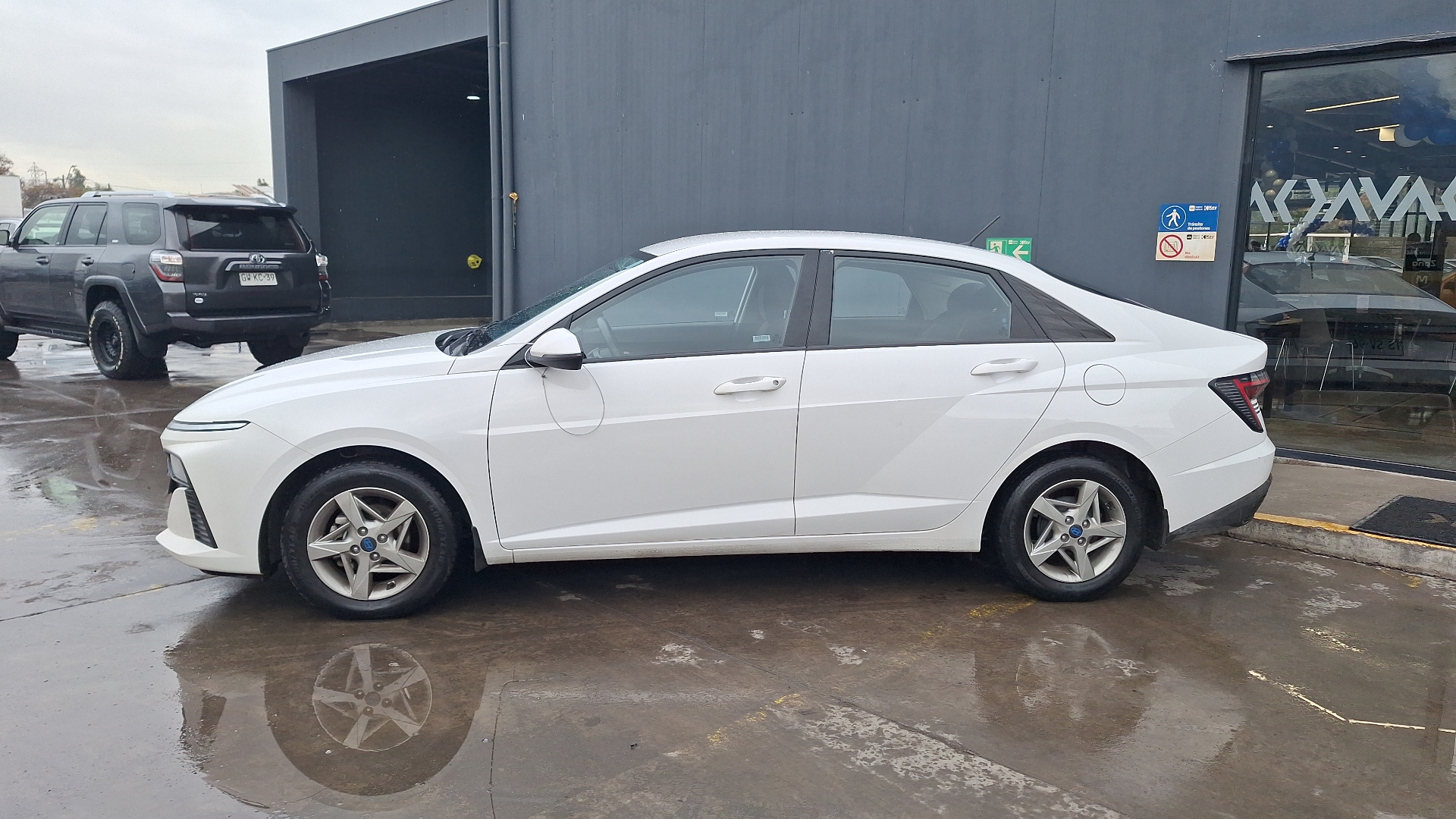 Hyundai Accent — foto 2 de 15