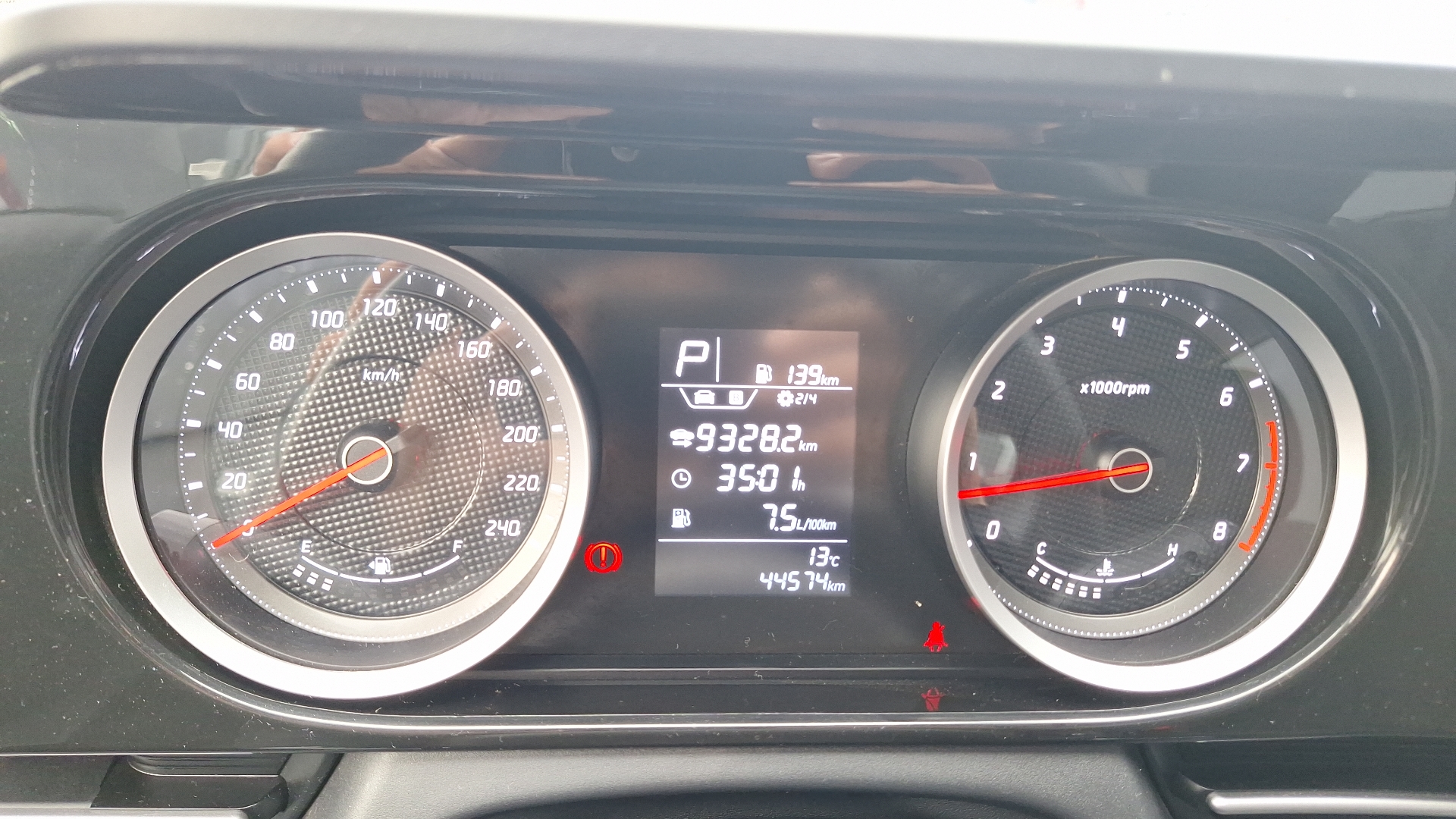 Hyundai Accent — foto 9 de 15
