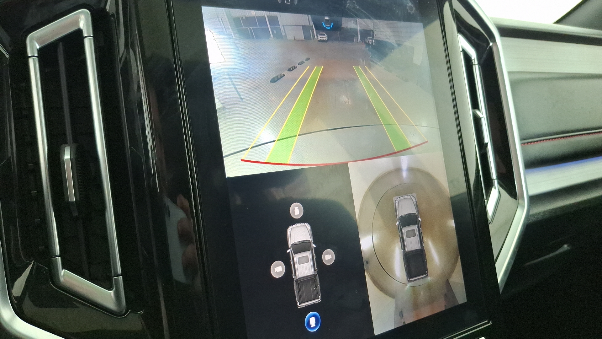 JAC T9 — foto 12 de 17