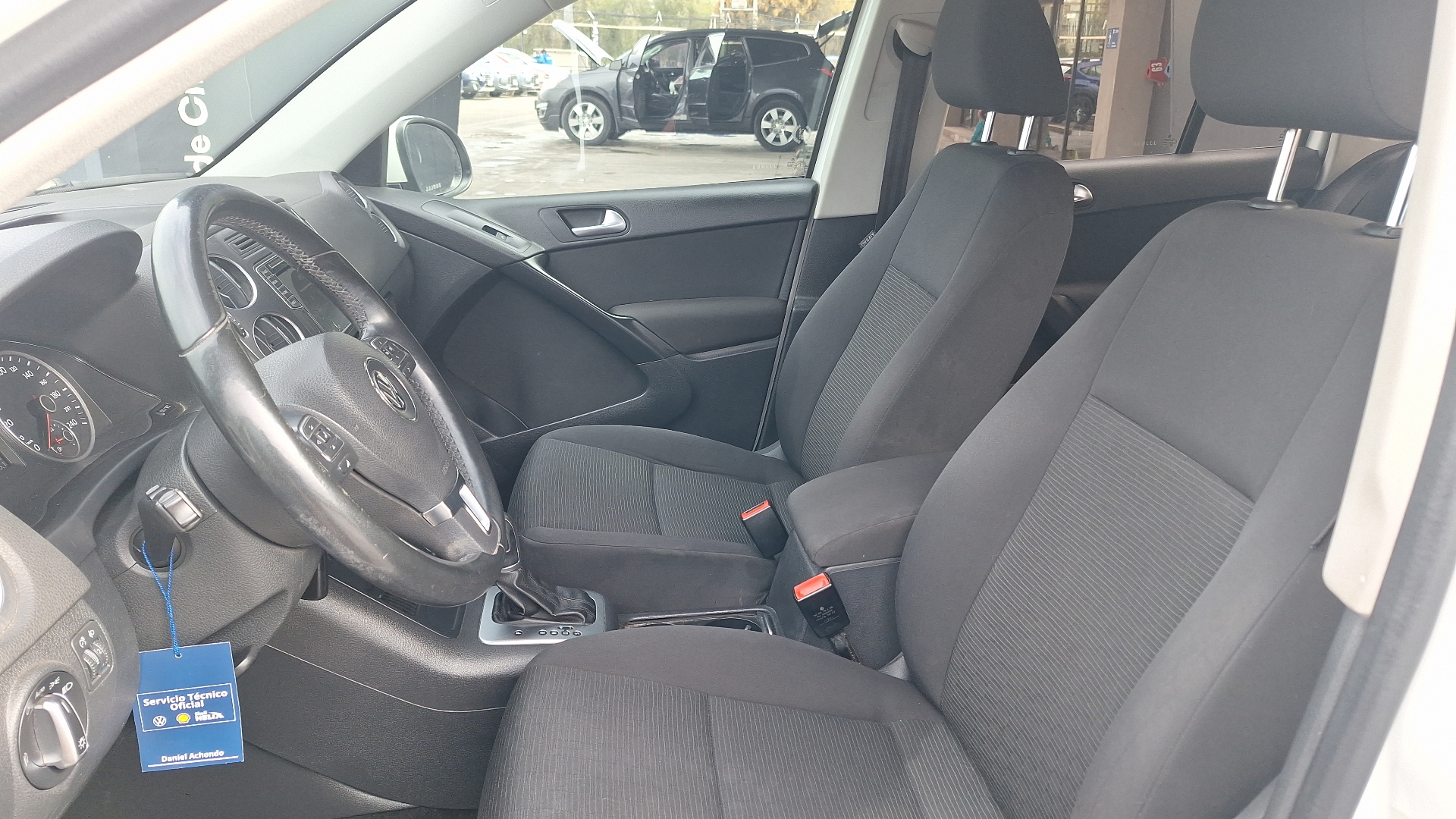 Volkswagen Tiguan — foto 13 de 14