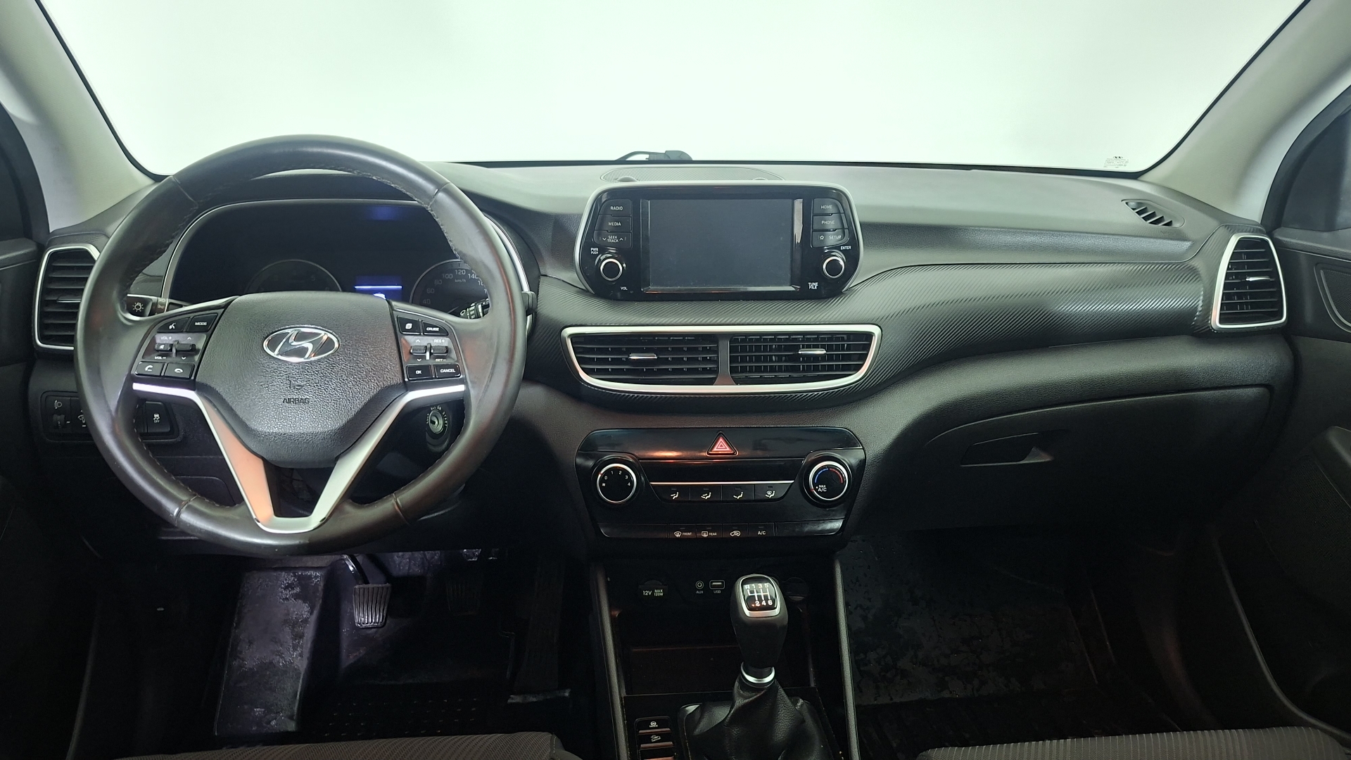 Hyundai Tucson — foto 8 de 17