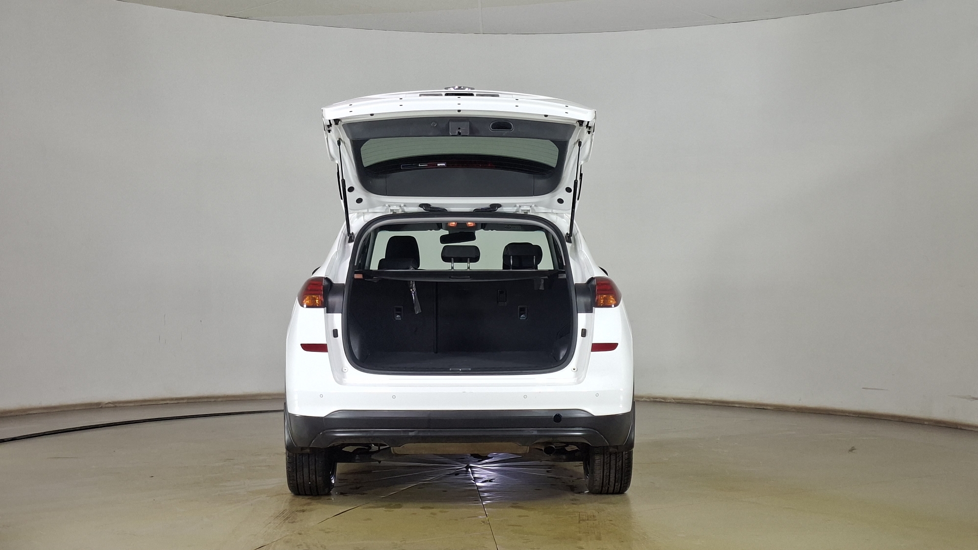 Hyundai Tucson — foto 6 de 17