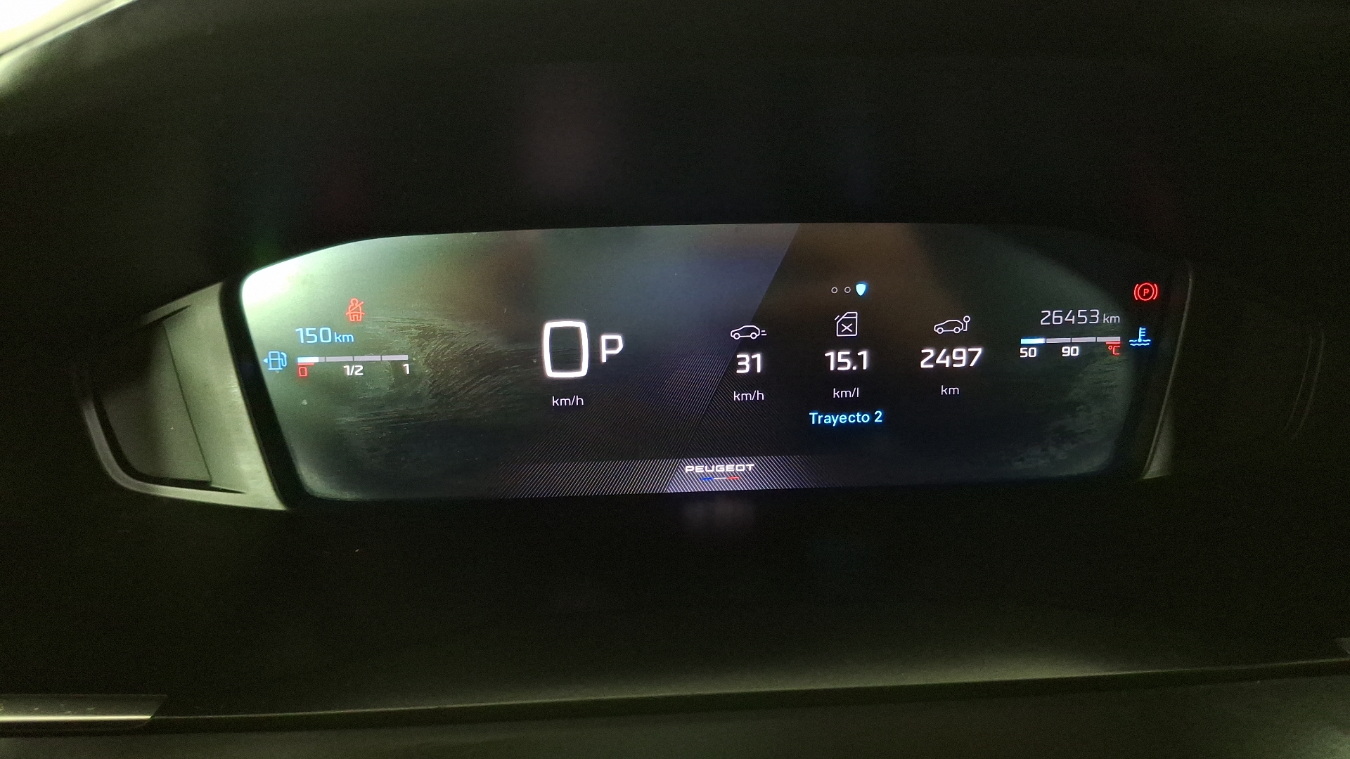 Peugeot 2008 — foto 9 de 16