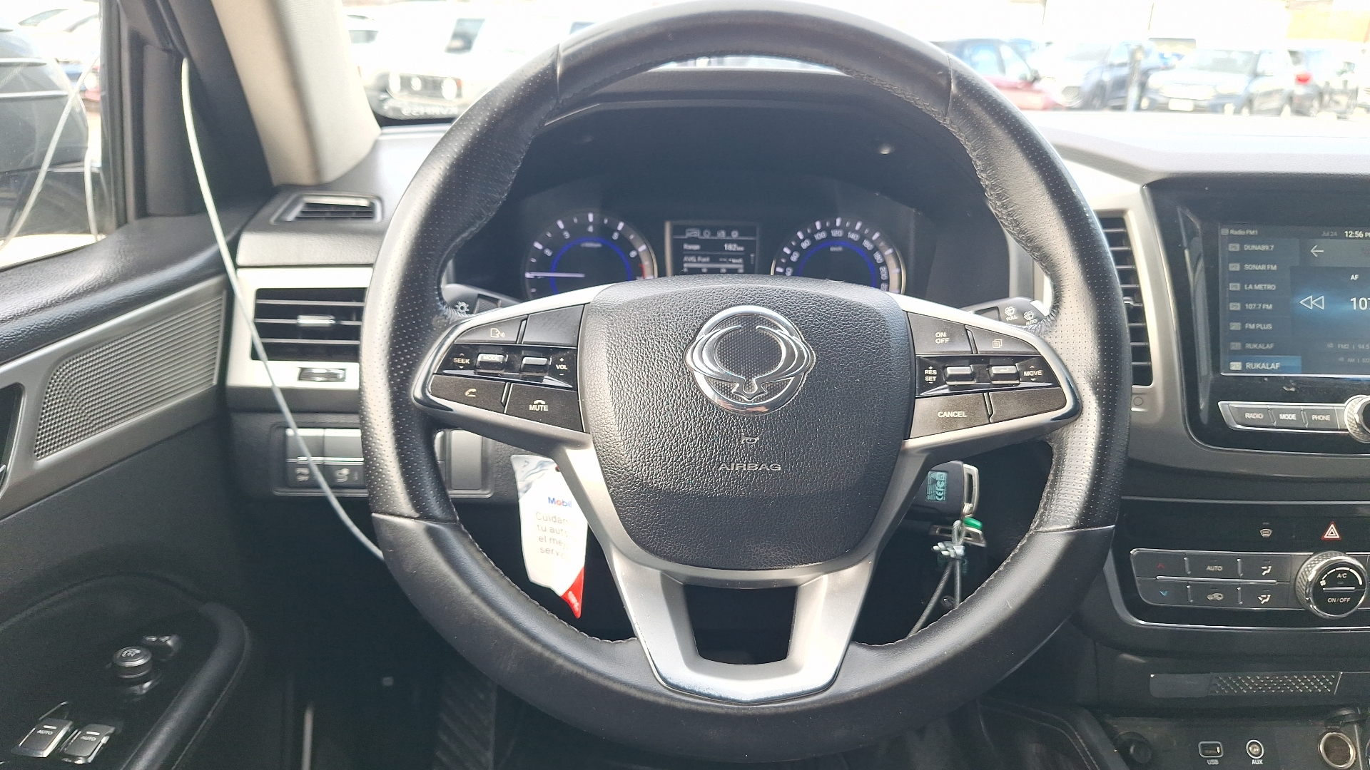 SsangYong Rexton — foto 8 de 16