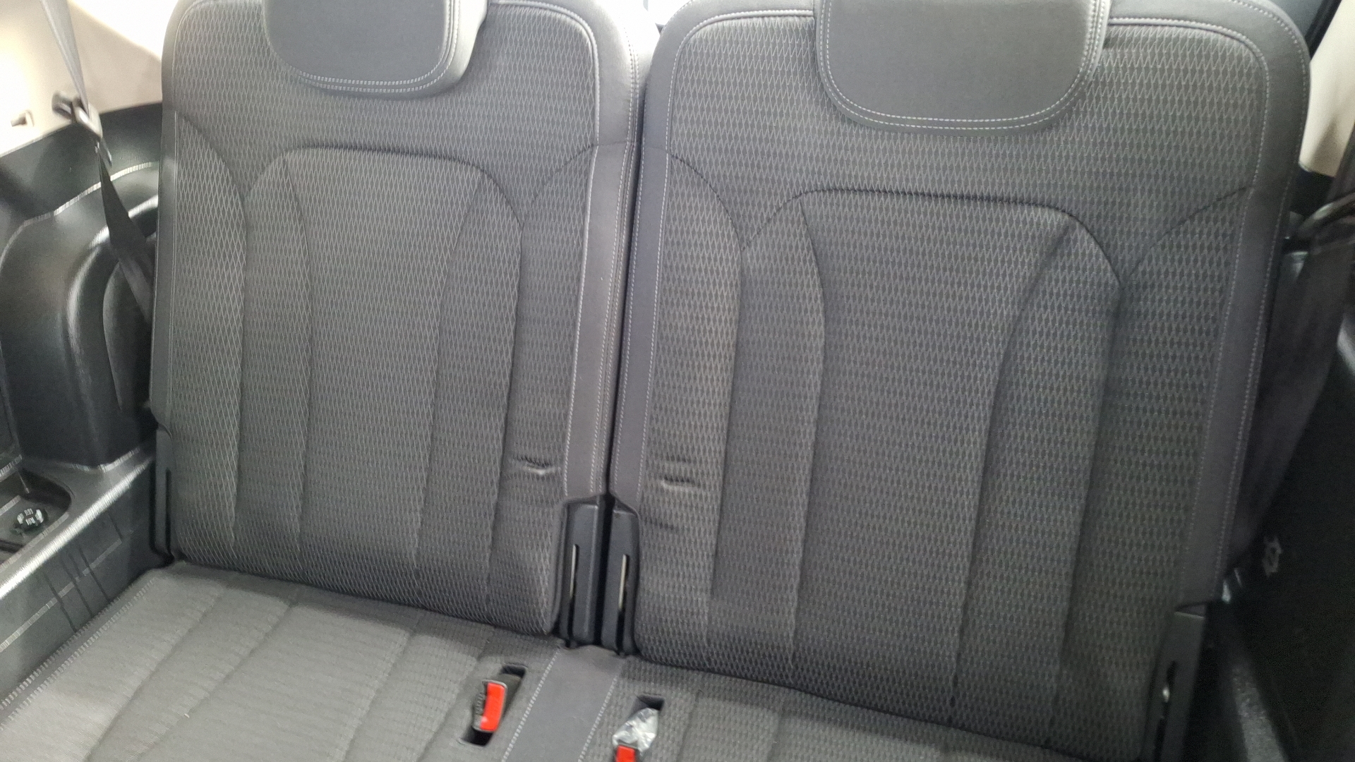 SsangYong Rexton — foto 13 de 16