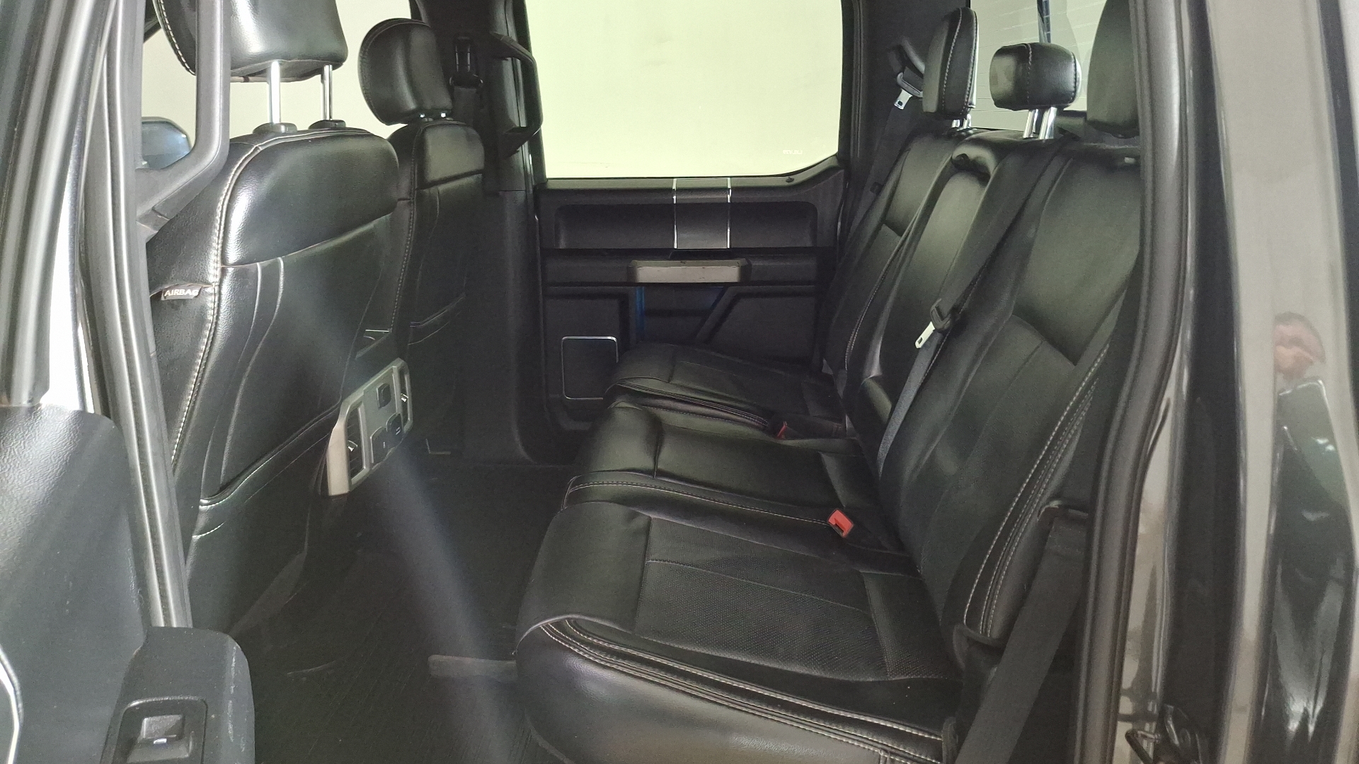 Ford F-150 — foto 14 de 16