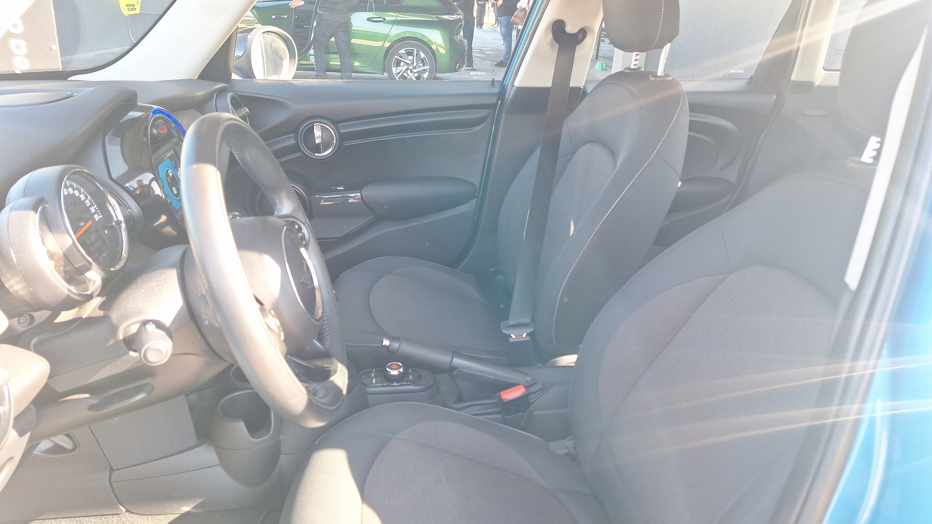 MINI Cooper — foto 13 de 14