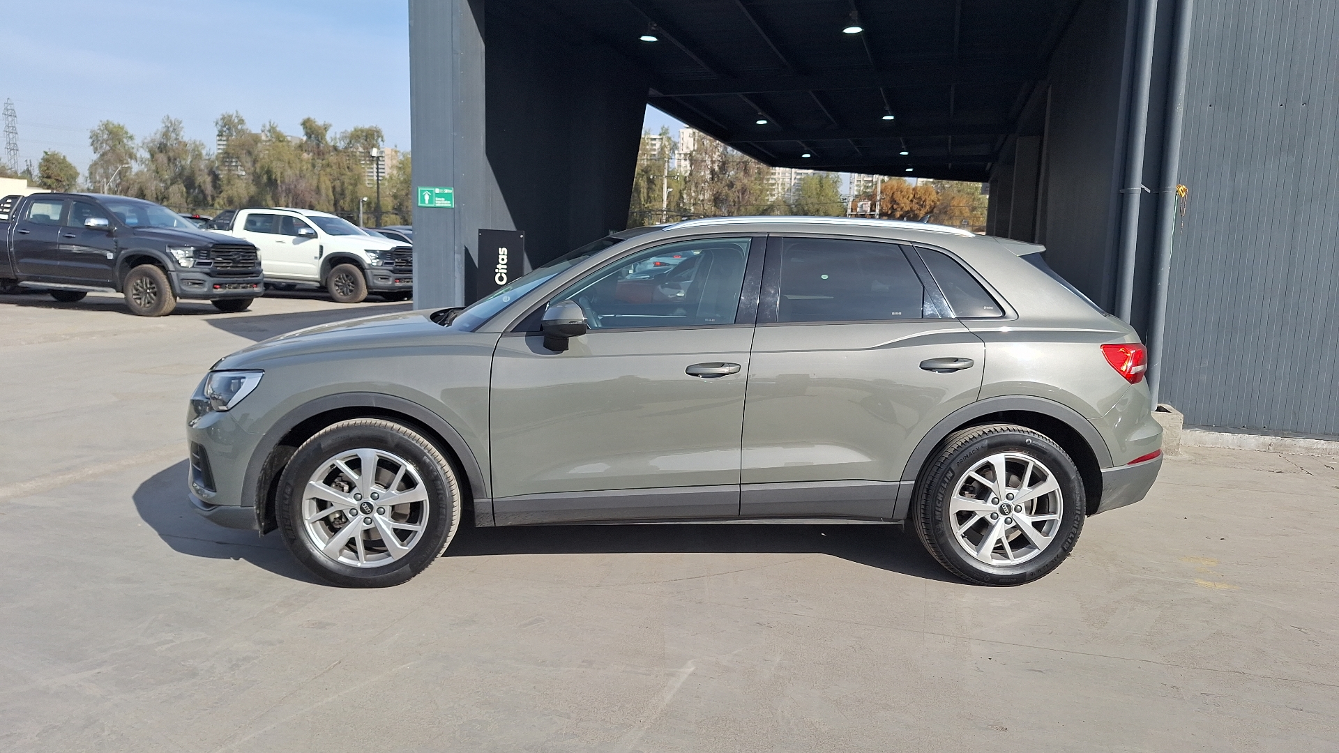 Audi Q3 — foto 2 de 15