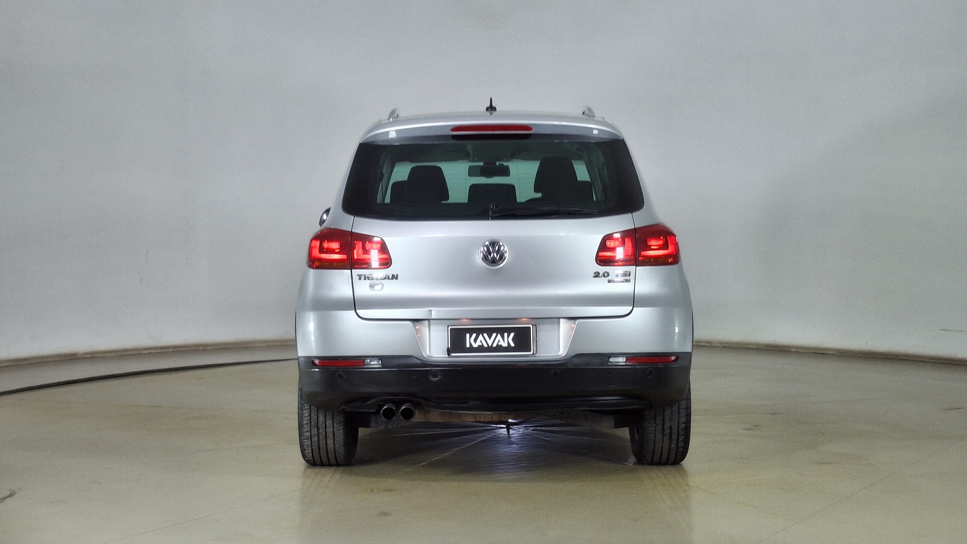Volkswagen Tiguan — foto 5 de 15