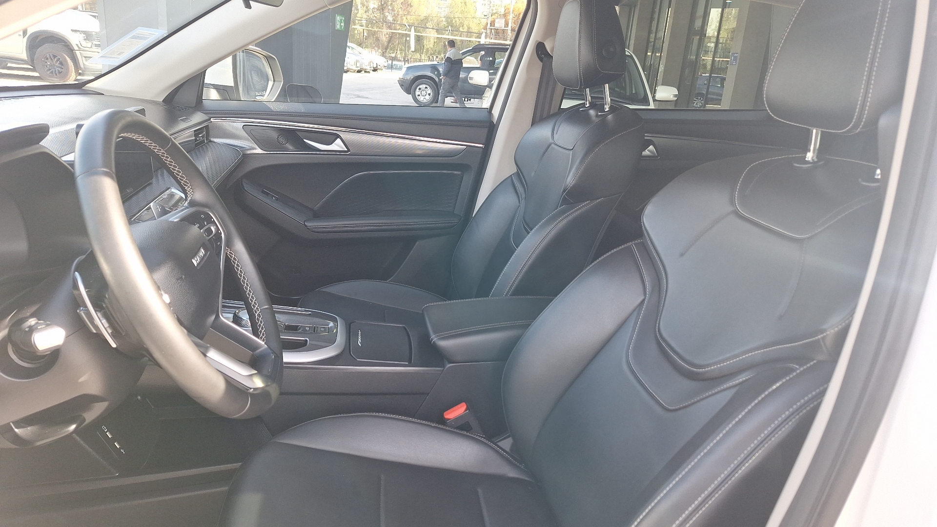 Haval Jolion — foto 14 de 15