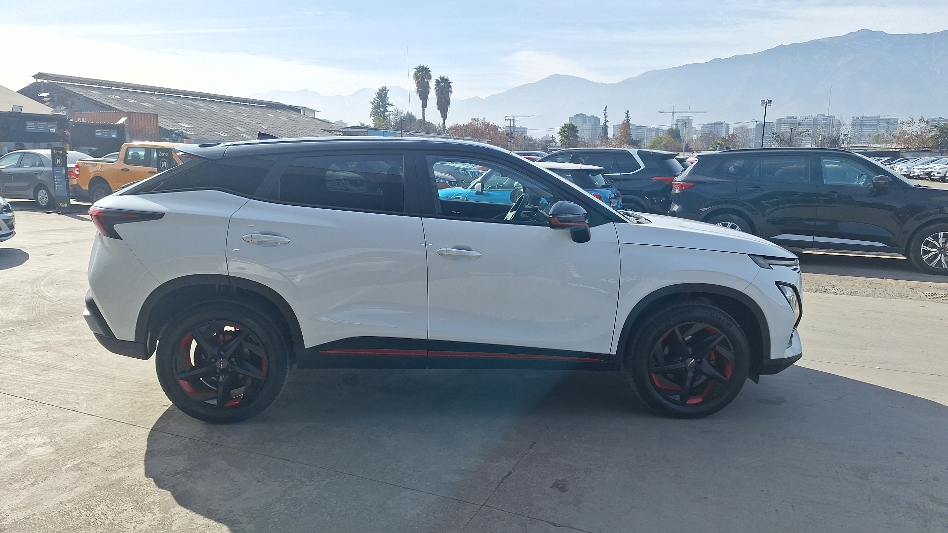 Omoda C5 — foto 5 de 16