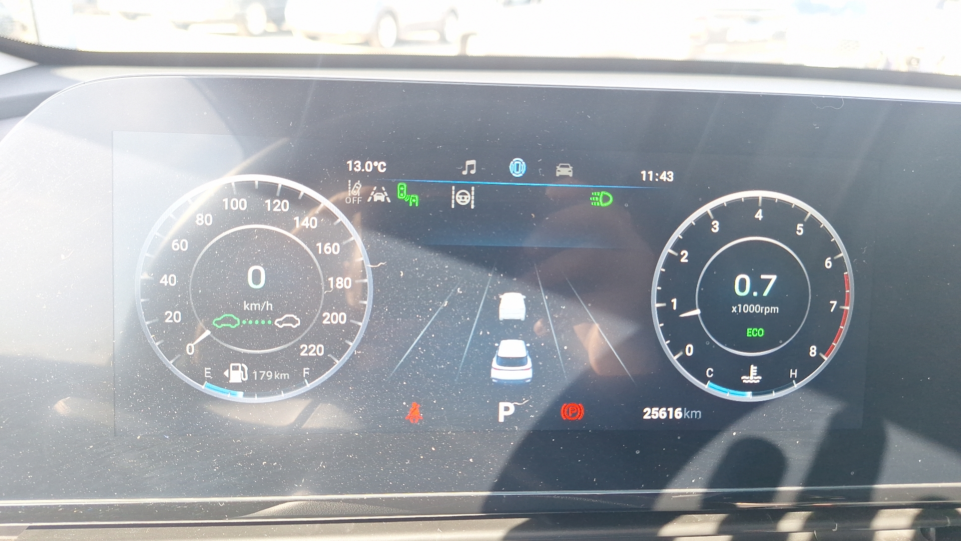 Omoda C5 — foto 9 de 16