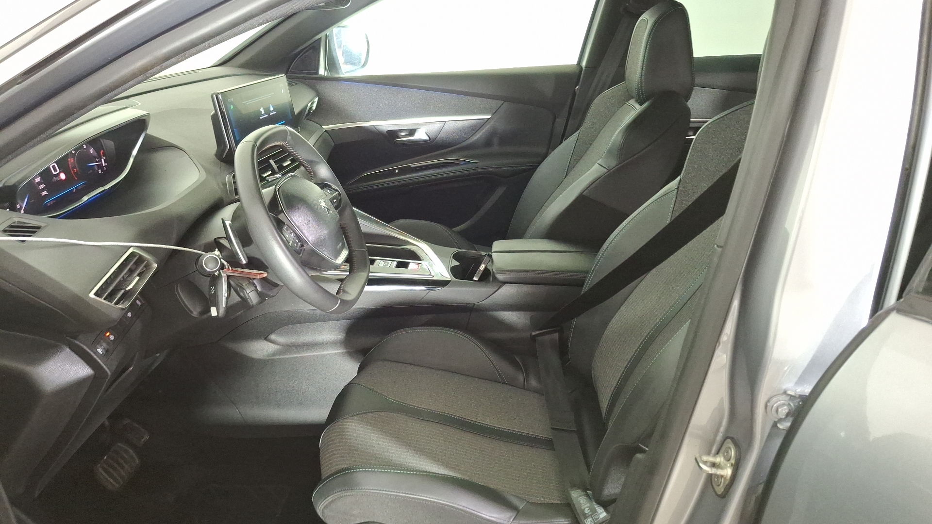 Peugeot 3008 — foto 12 de 15