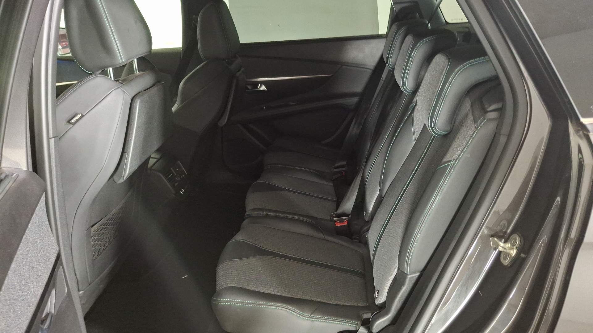 Peugeot 5008 — foto 14 de 16