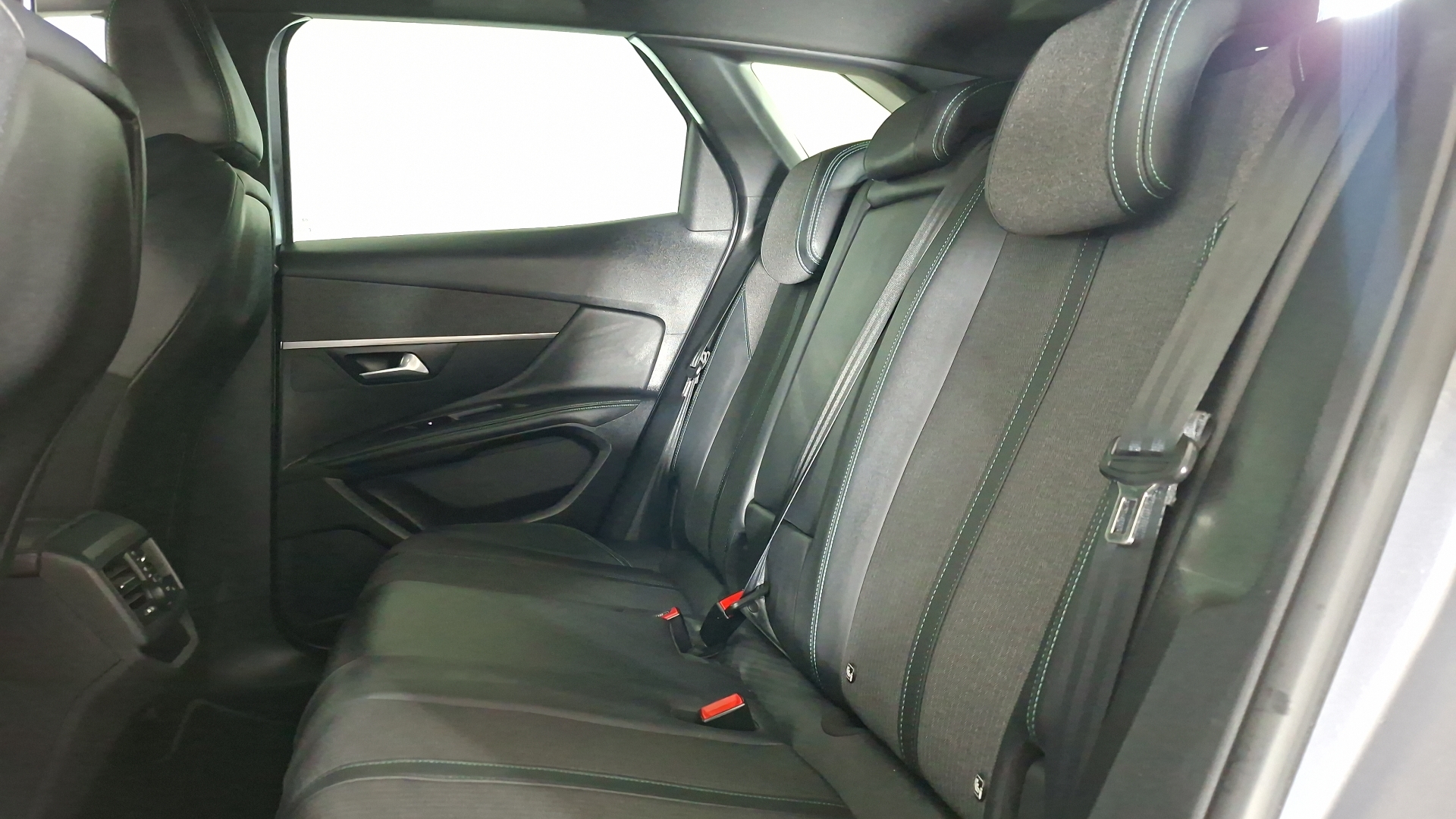 Peugeot 3008 — foto 15 de 17