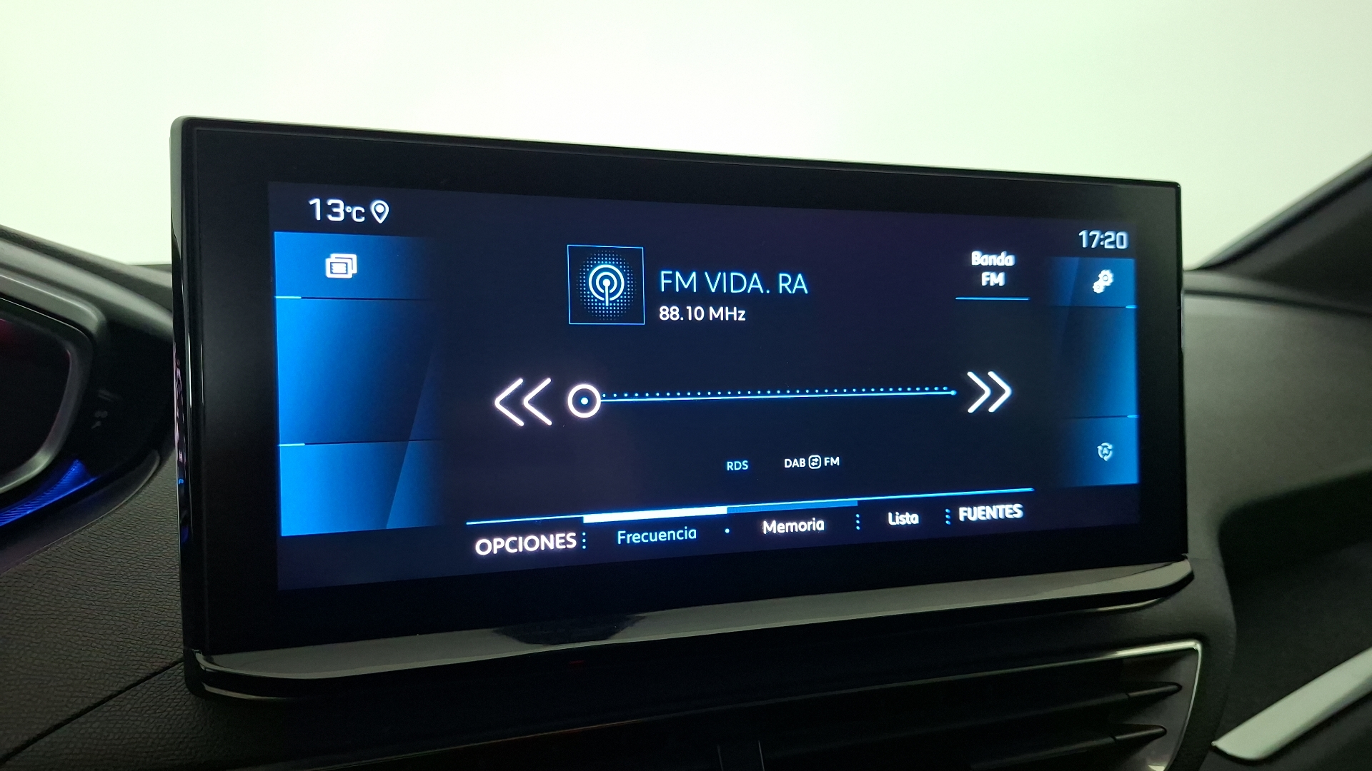 Peugeot 3008 — foto 11 de 17