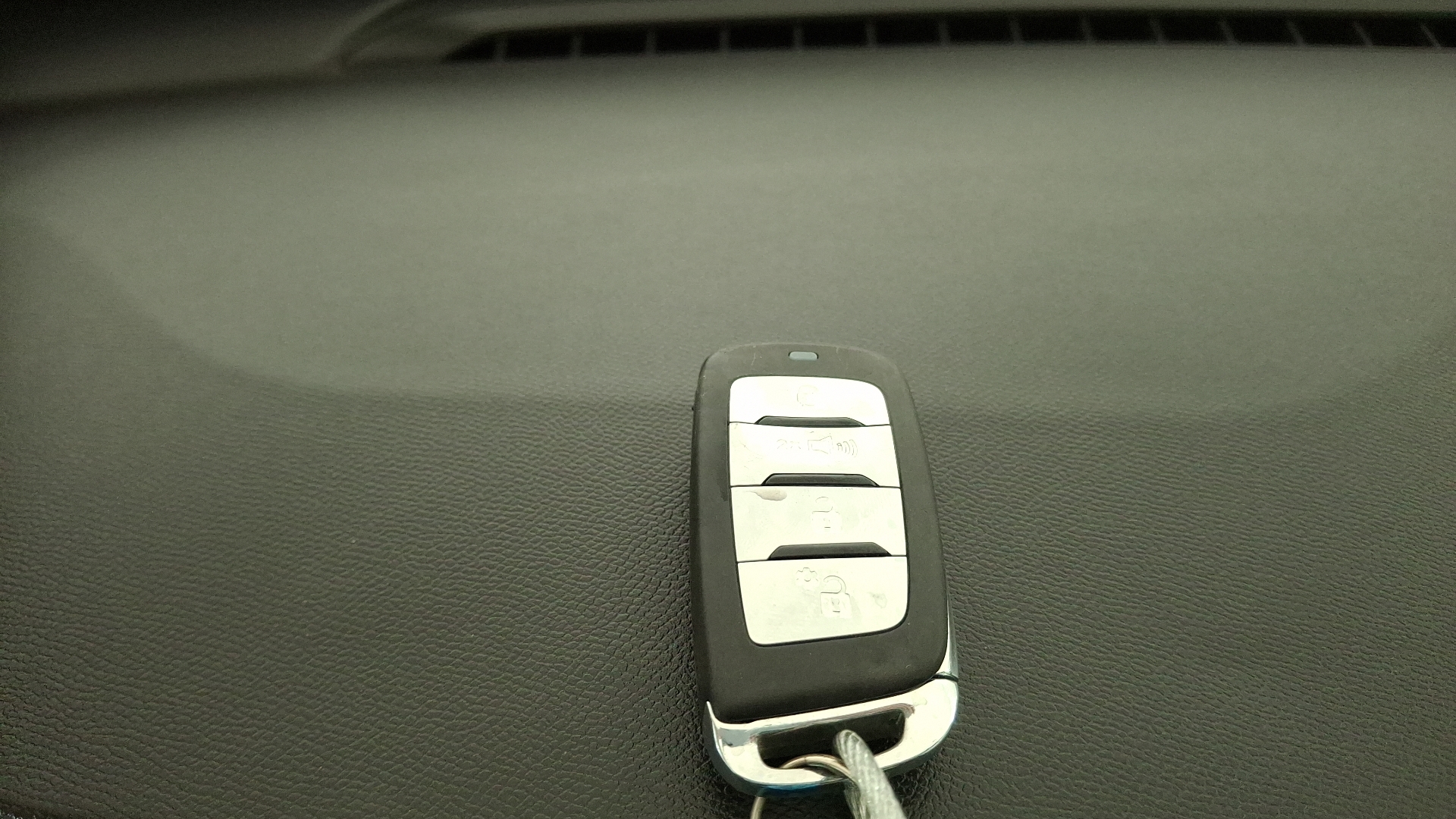 Peugeot Landtrek — foto 16 de 16