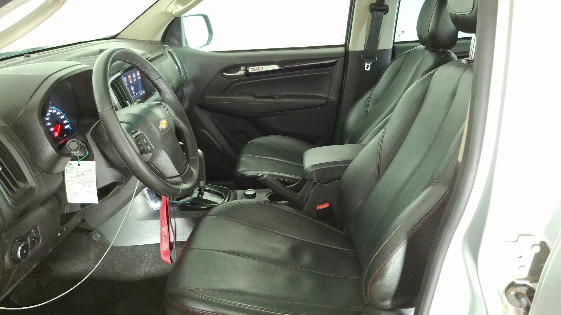 Chevrolet Colorado — foto 13 de 16