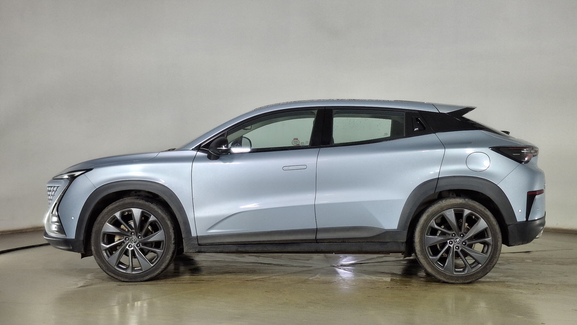 Changan Uni-T — foto 7 de 16