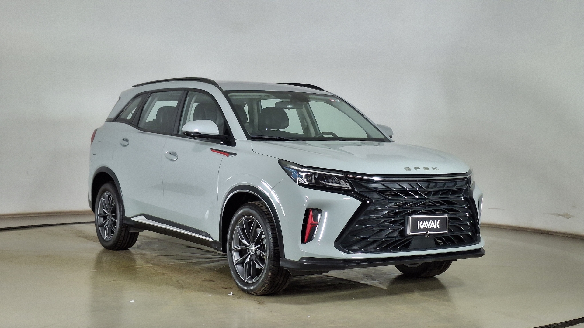 DFSK Suv600 — foto 3 de 17