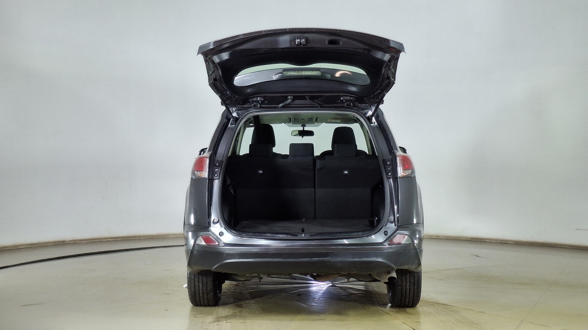 Toyota RAV4 — foto 6 de 16