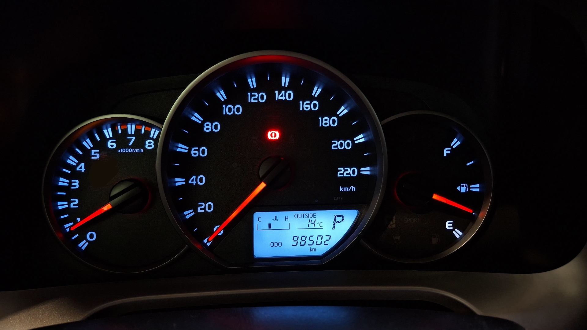 Toyota RAV4 — foto 9 de 16