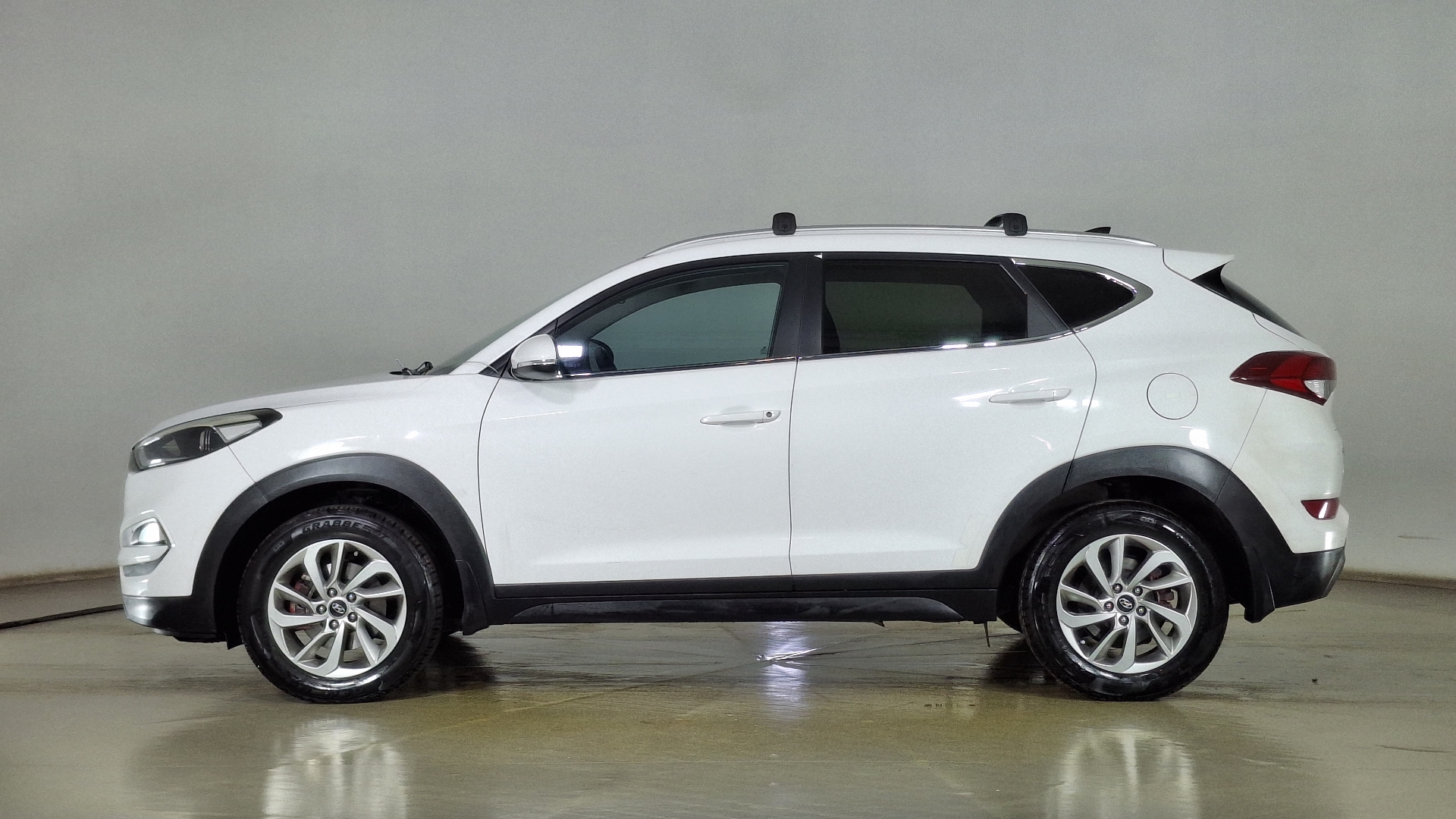 Hyundai Tucson — foto 7 de 16