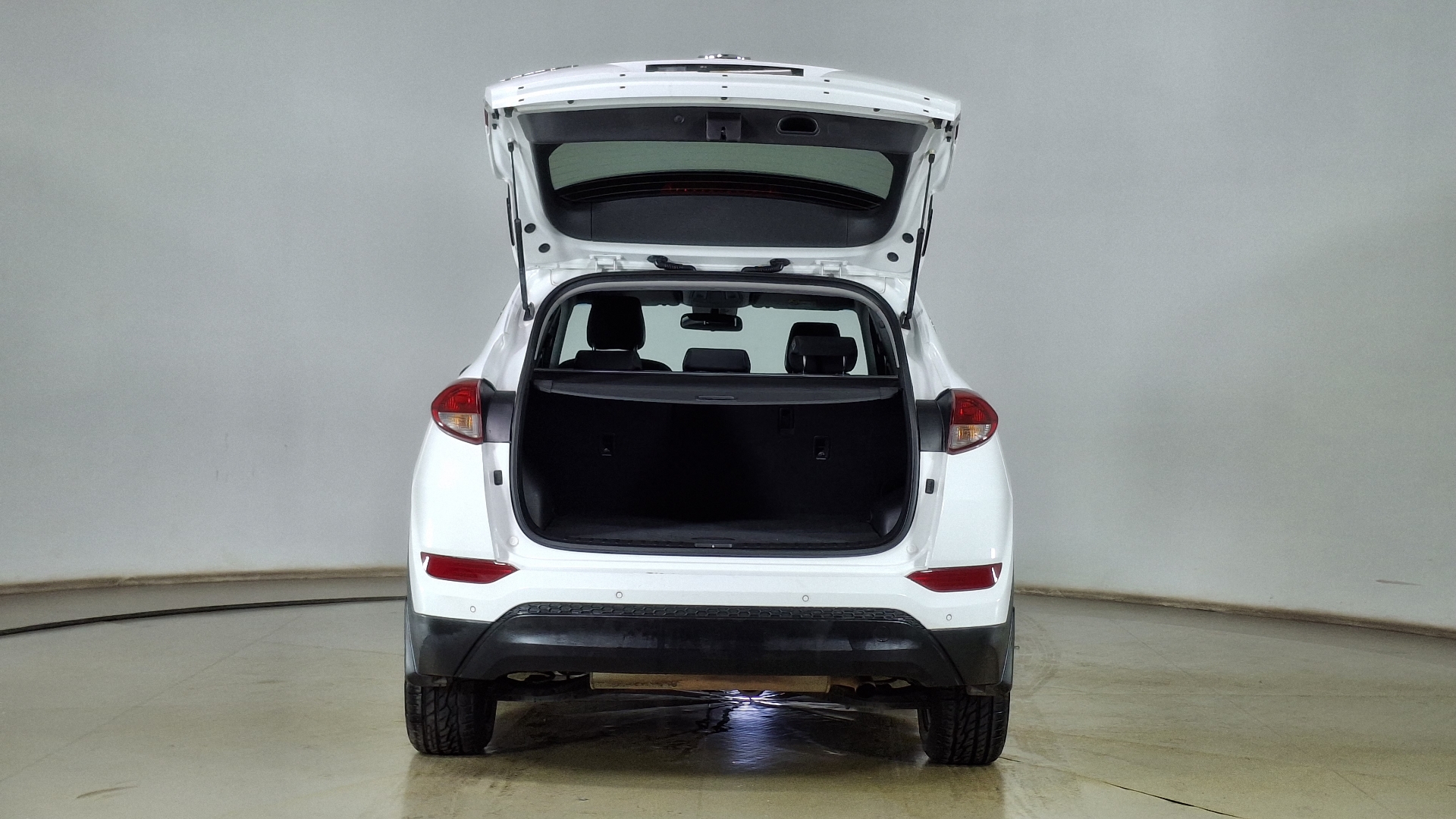Hyundai Tucson — foto 6 de 16