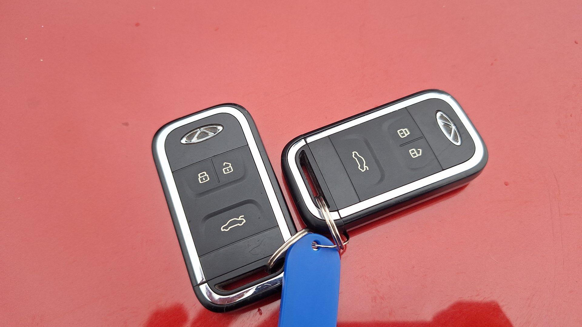 Chery Tiggo 3 — foto 7 de 14