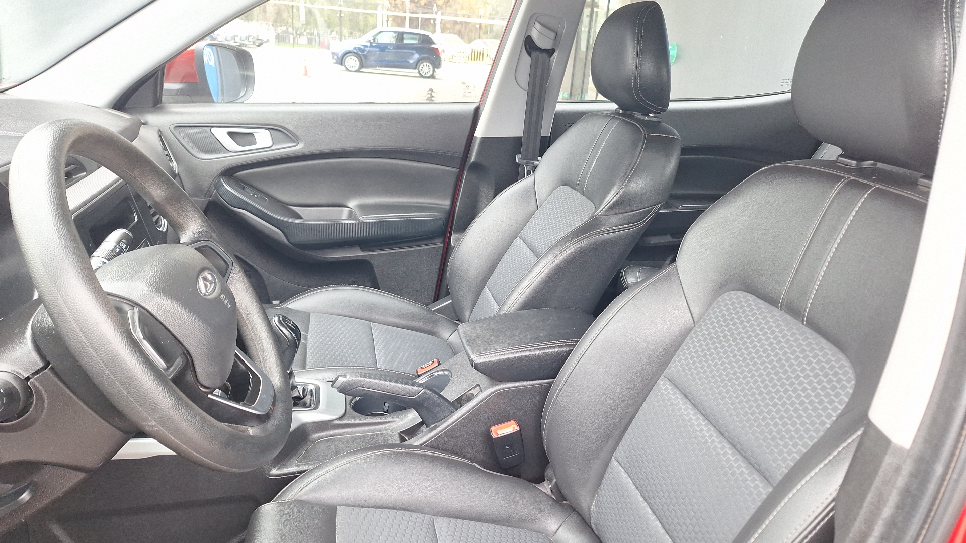 Chery Tiggo 3 — foto 13 de 14