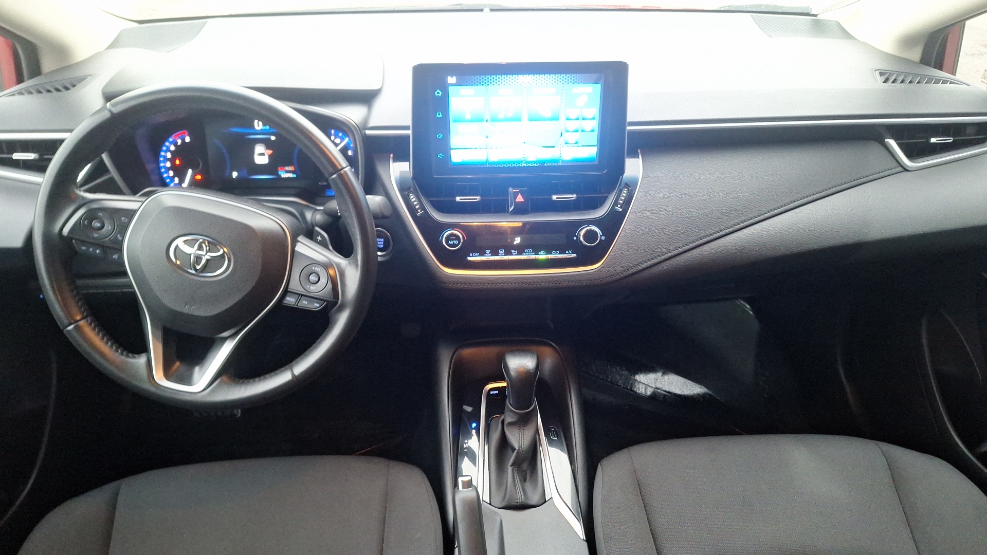 Toyota Corolla — foto 6 de 15