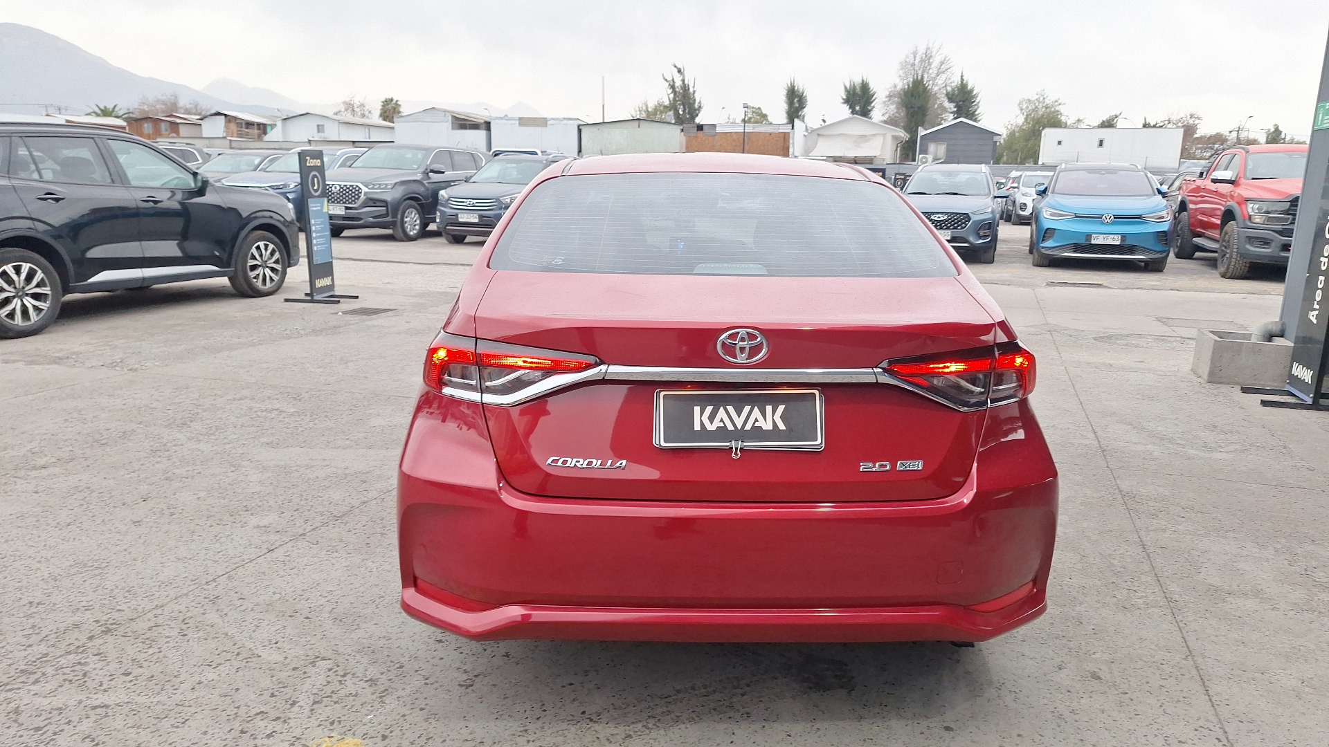Toyota Corolla — foto 3 de 15