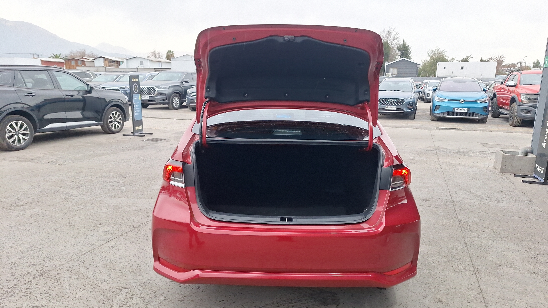Toyota Corolla — foto 4 de 15