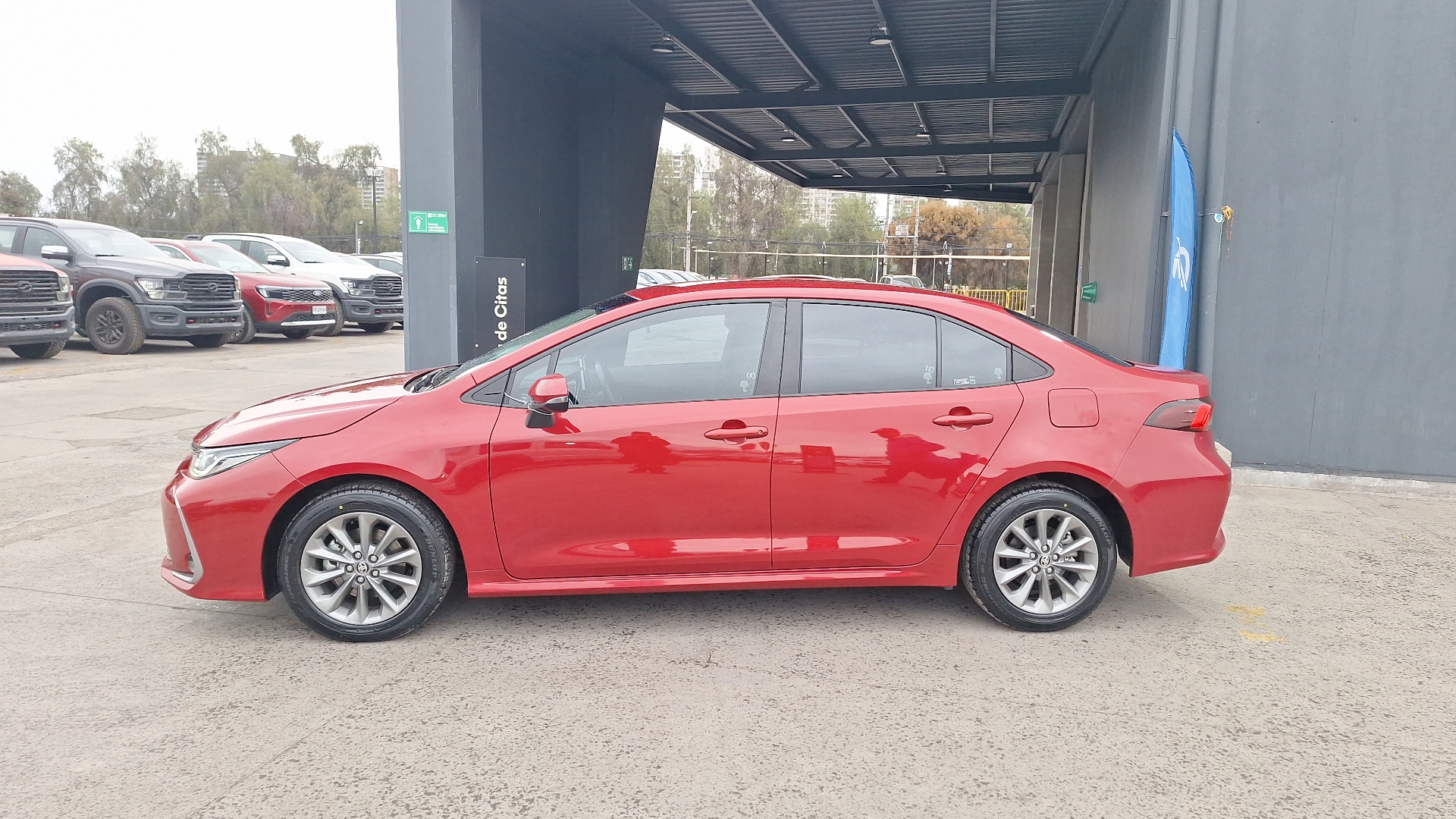 Toyota Corolla — foto 2 de 15
