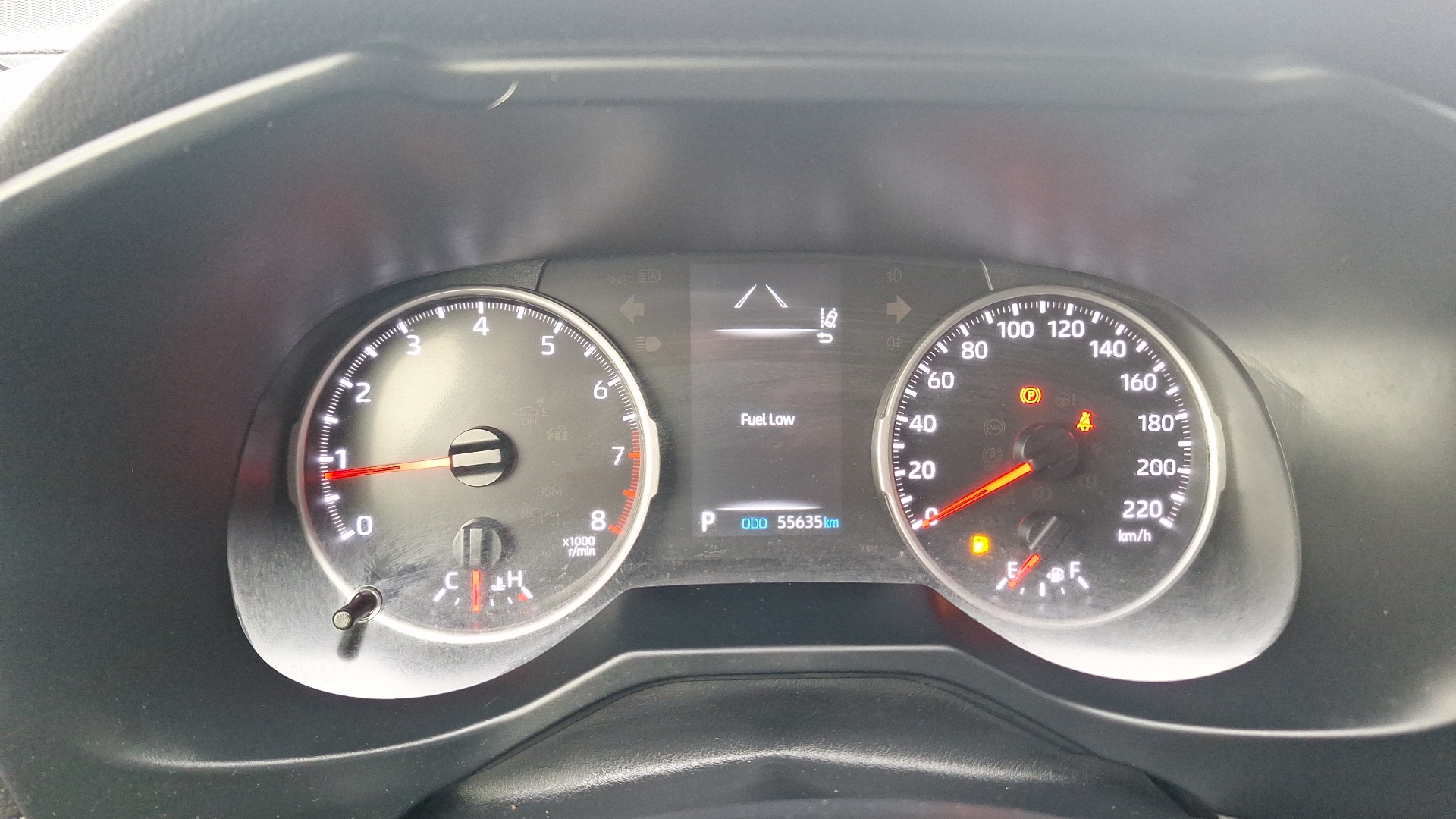 Toyota RAV4 — foto 9 de 15