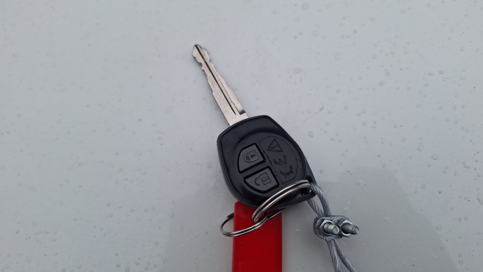 Suzuki Celerio — foto 7 de 14